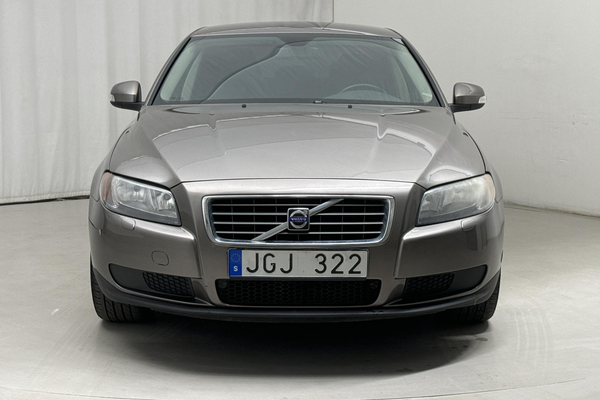 Volvo S80 2.5T (200hk) - 19 628 mil - Manuell - grå - 2007