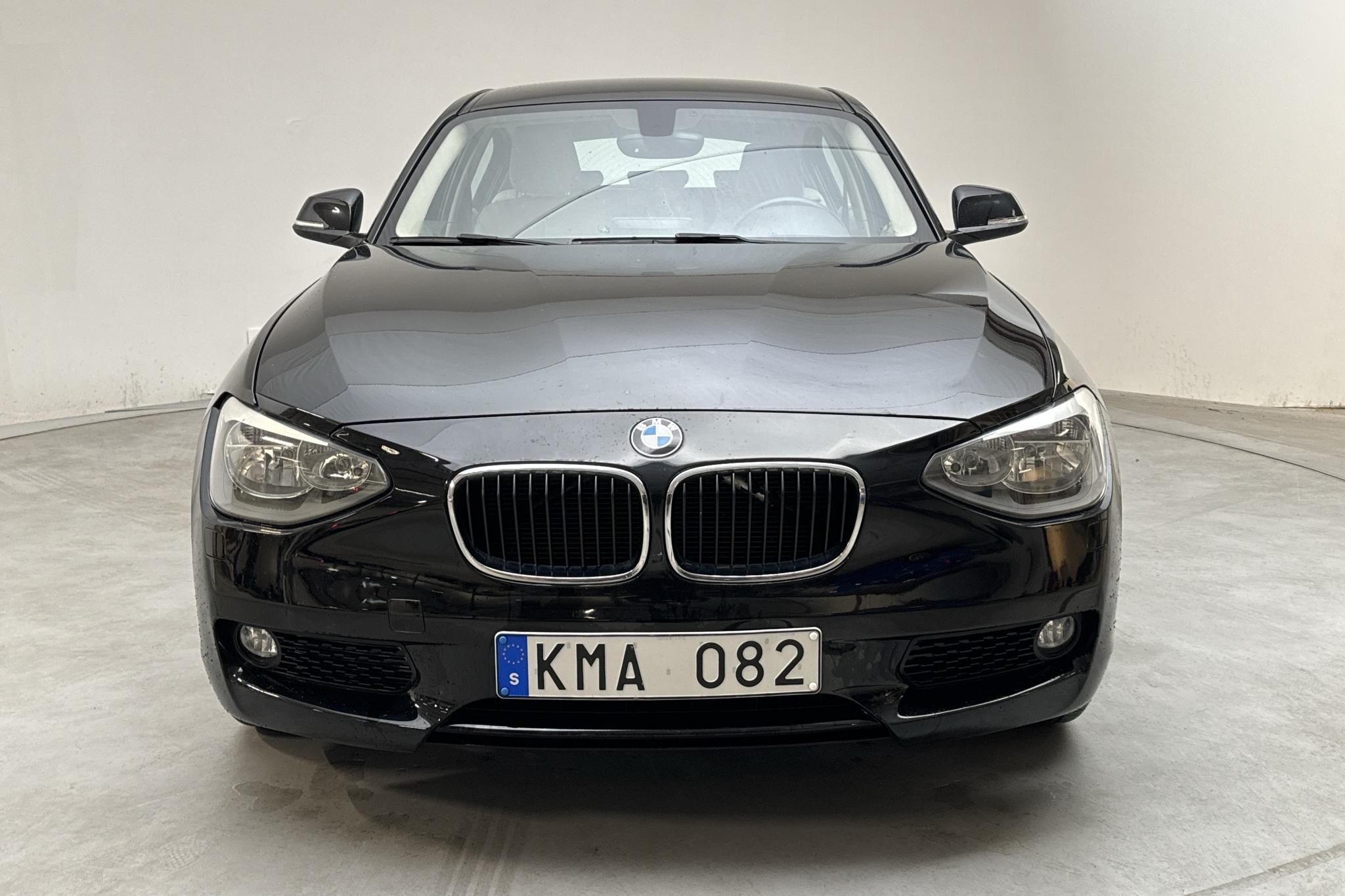 BMW 118d 5dr, F20 (143hk) - 90 660 km - Manuaalinen - musta - 2012