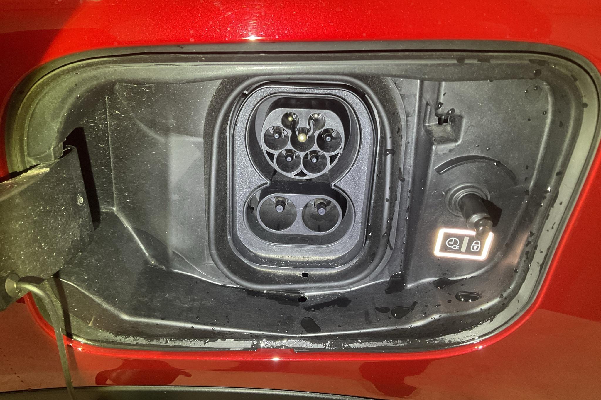 Citroen e-C4 50 kWh (136hk) - 1 029 mil - Automat - röd - 2022