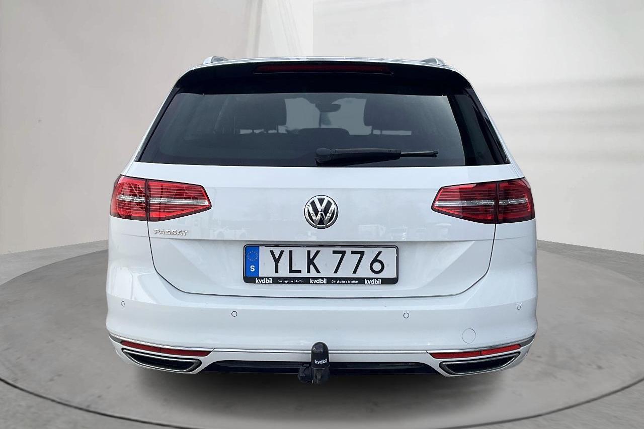 VW Passat 2.0 TDI Sportscombi 4MOTION (190hk) - 98 940 km - Automatic - white - 2018