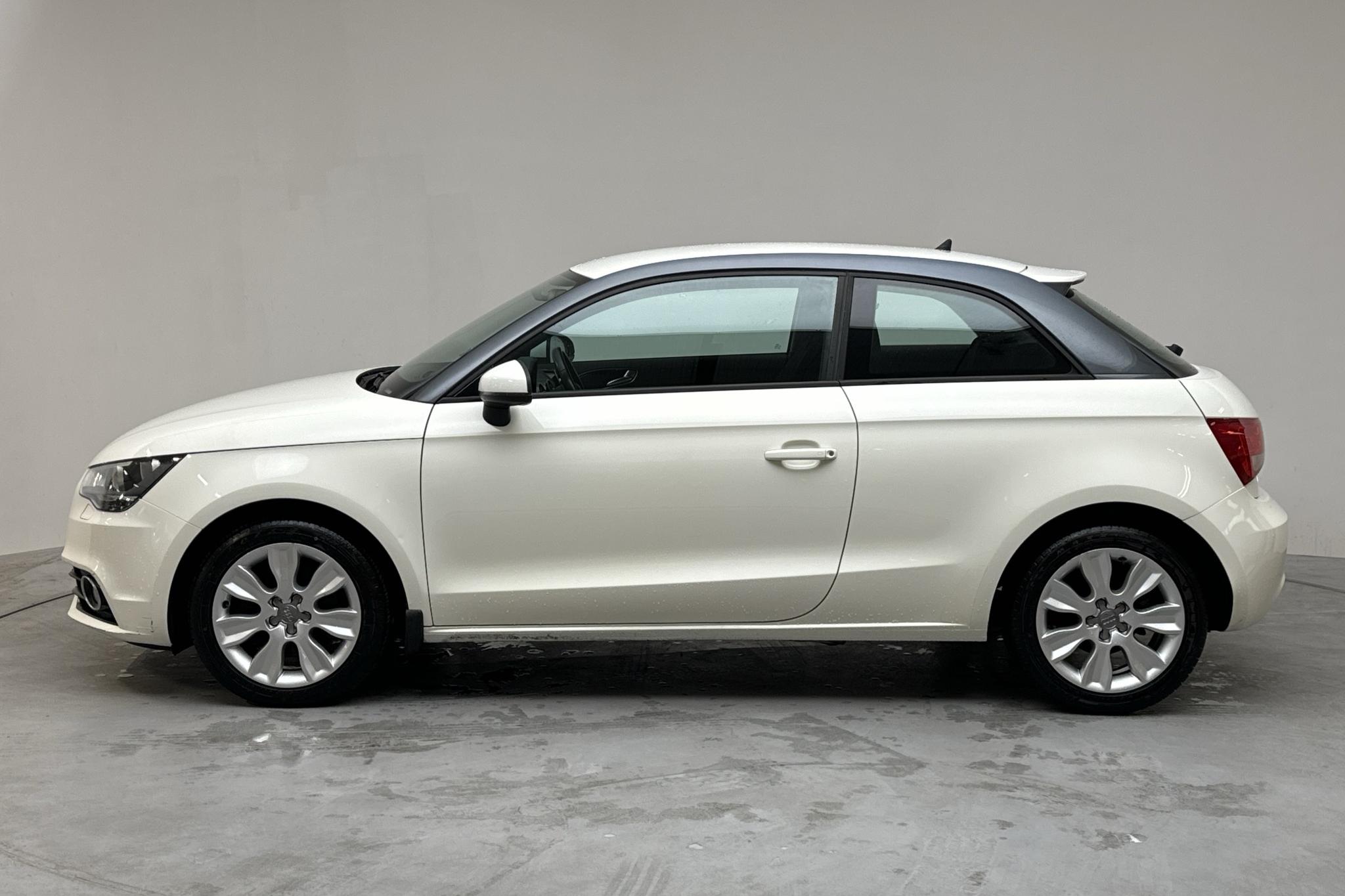 Audi A1 1.4 TFSI (122hk) - 6 668 mil - Automat - vit - 2011
