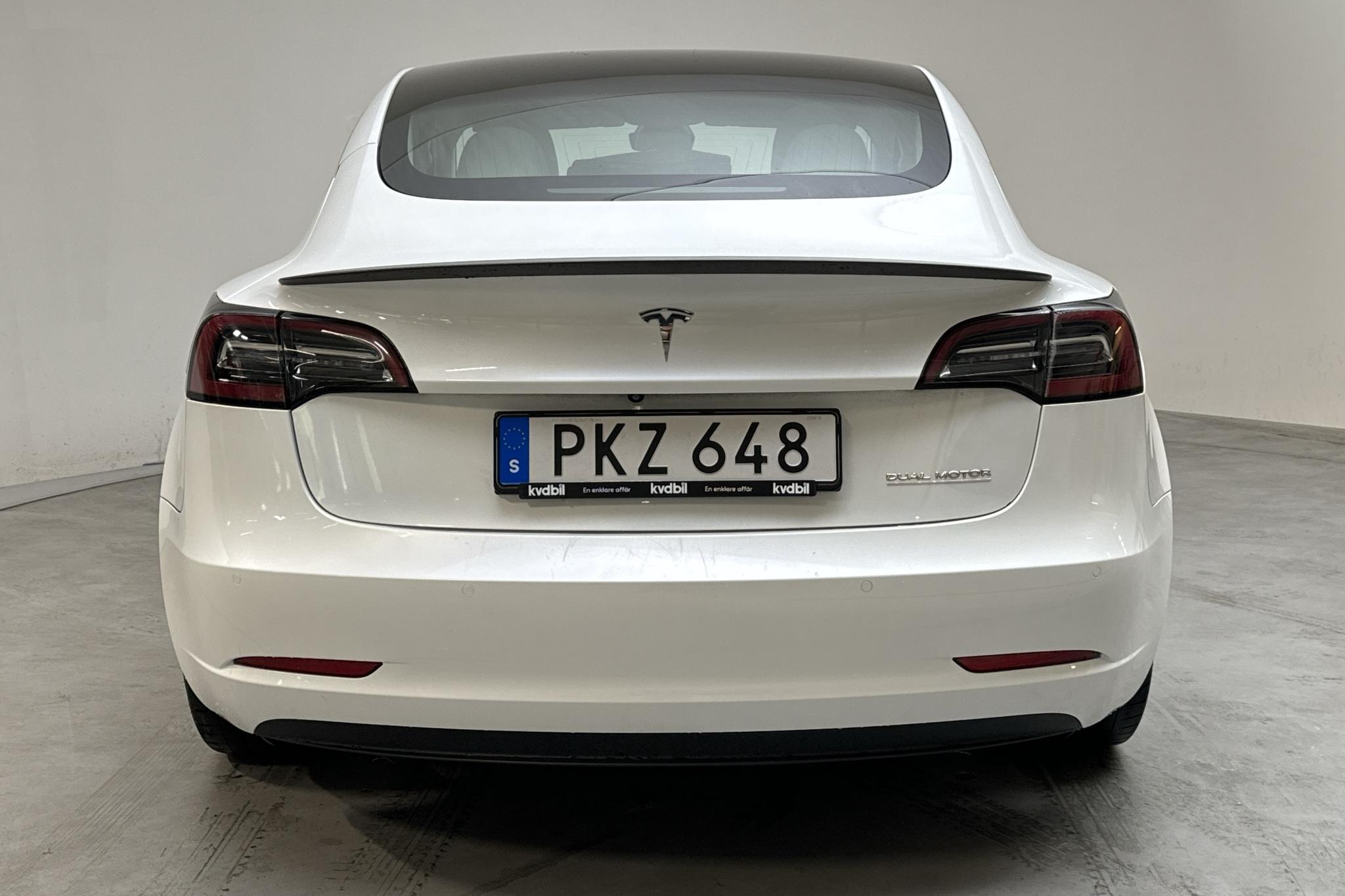 Tesla Model 3 Performance AWD - 56 530 km - Automaatne - valge - 2020