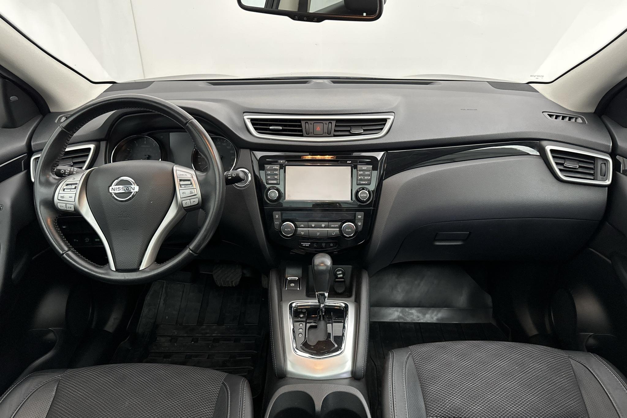 Nissan Qashqai 1.2 (115hk) - 70 220 km - Automatyczna - czarny - 2016