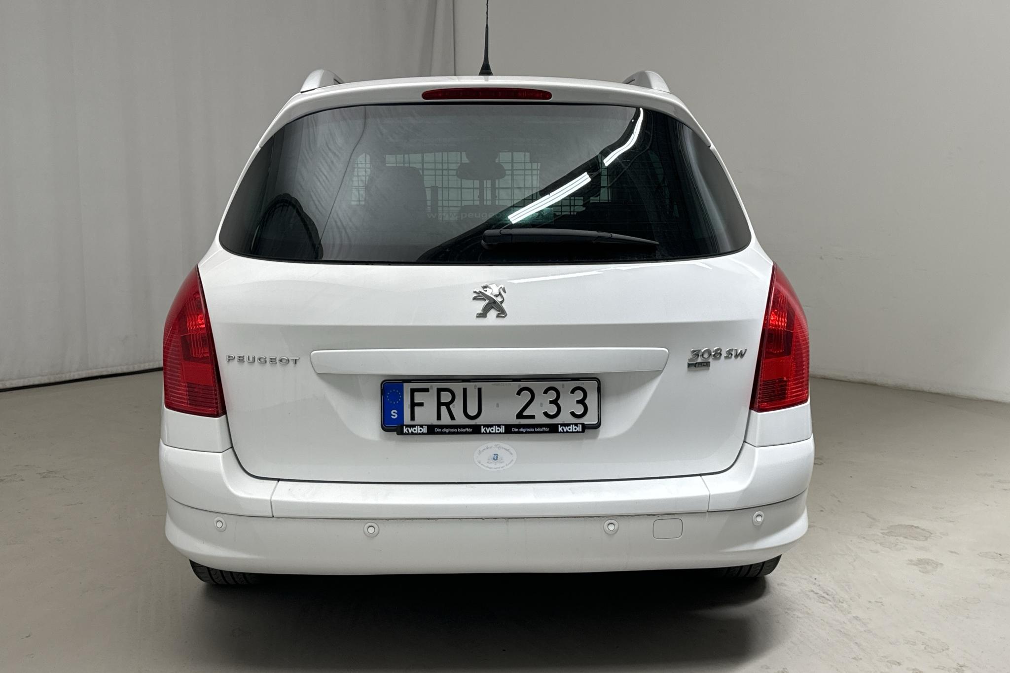 Peugeot 308 SW 1.6 e-HDi (112hk) - 104 130 km - Automatic - white - 2012