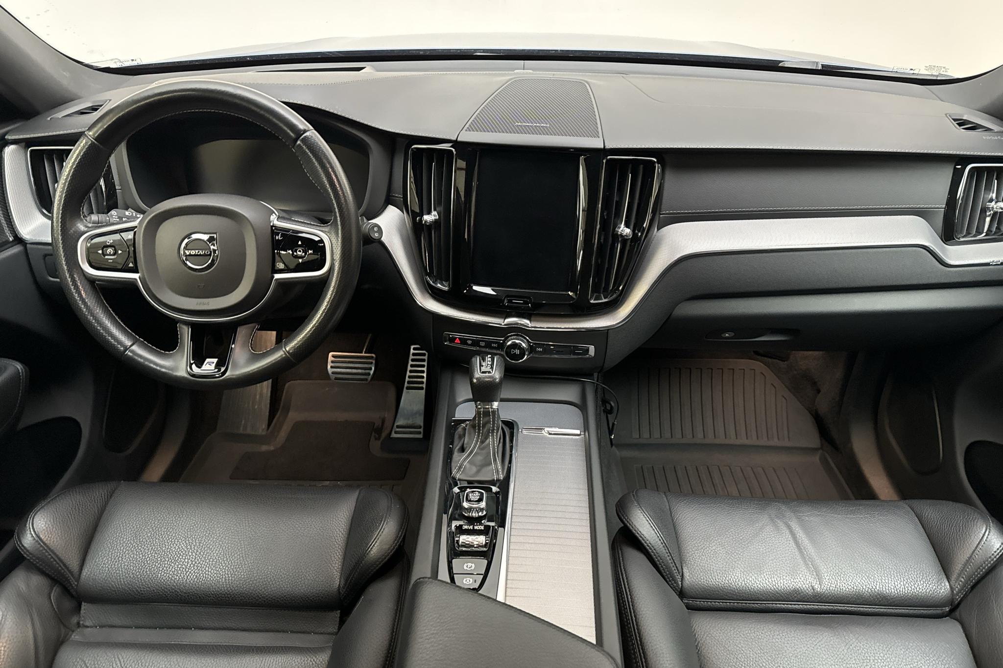 Volvo XC60 D4 2WD (190hk) - 132 940 km - Automaatne - sinine - 2019