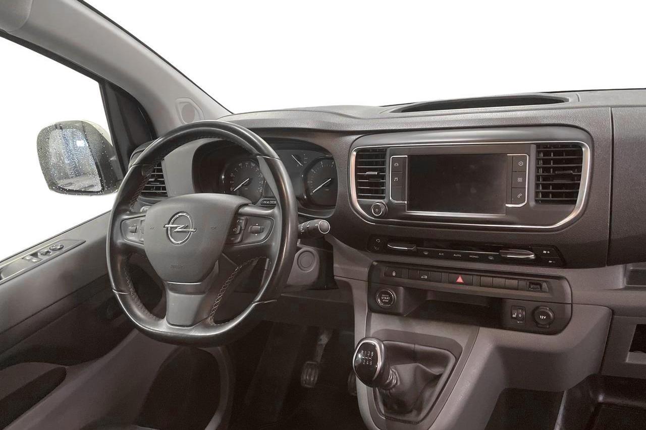 Opel Vivaro 1.5 D (120hk) - 3 438 mil - Manuell - vit - 2021