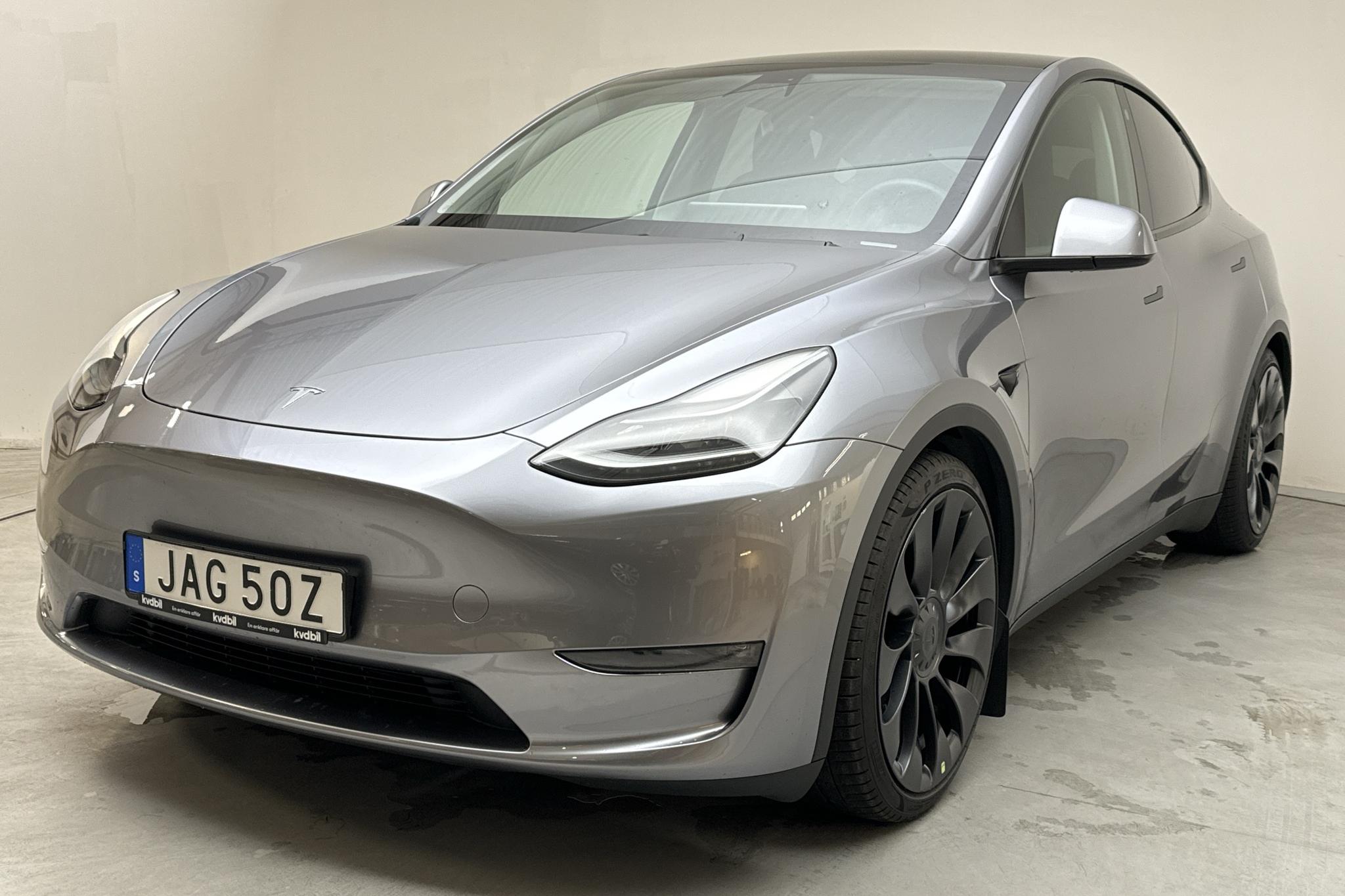Tesla Model Y Performance Dual Motor AWD - 2 165 mil - Automat - grå - 2023