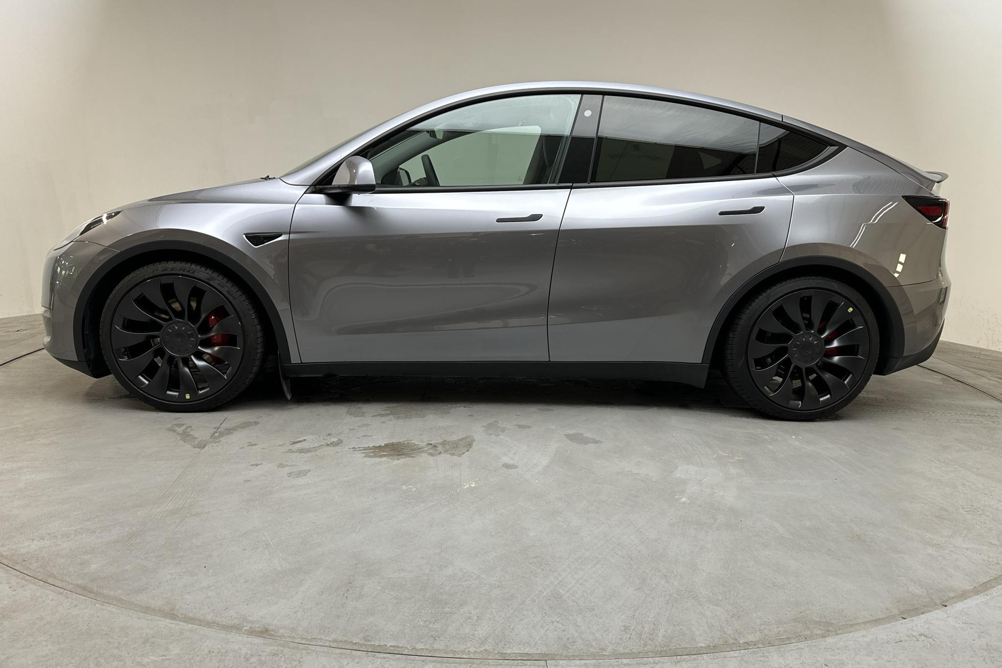 Tesla Model Y Performance Dual Motor AWD - 21 650 km - Automaatne - hall - 2023