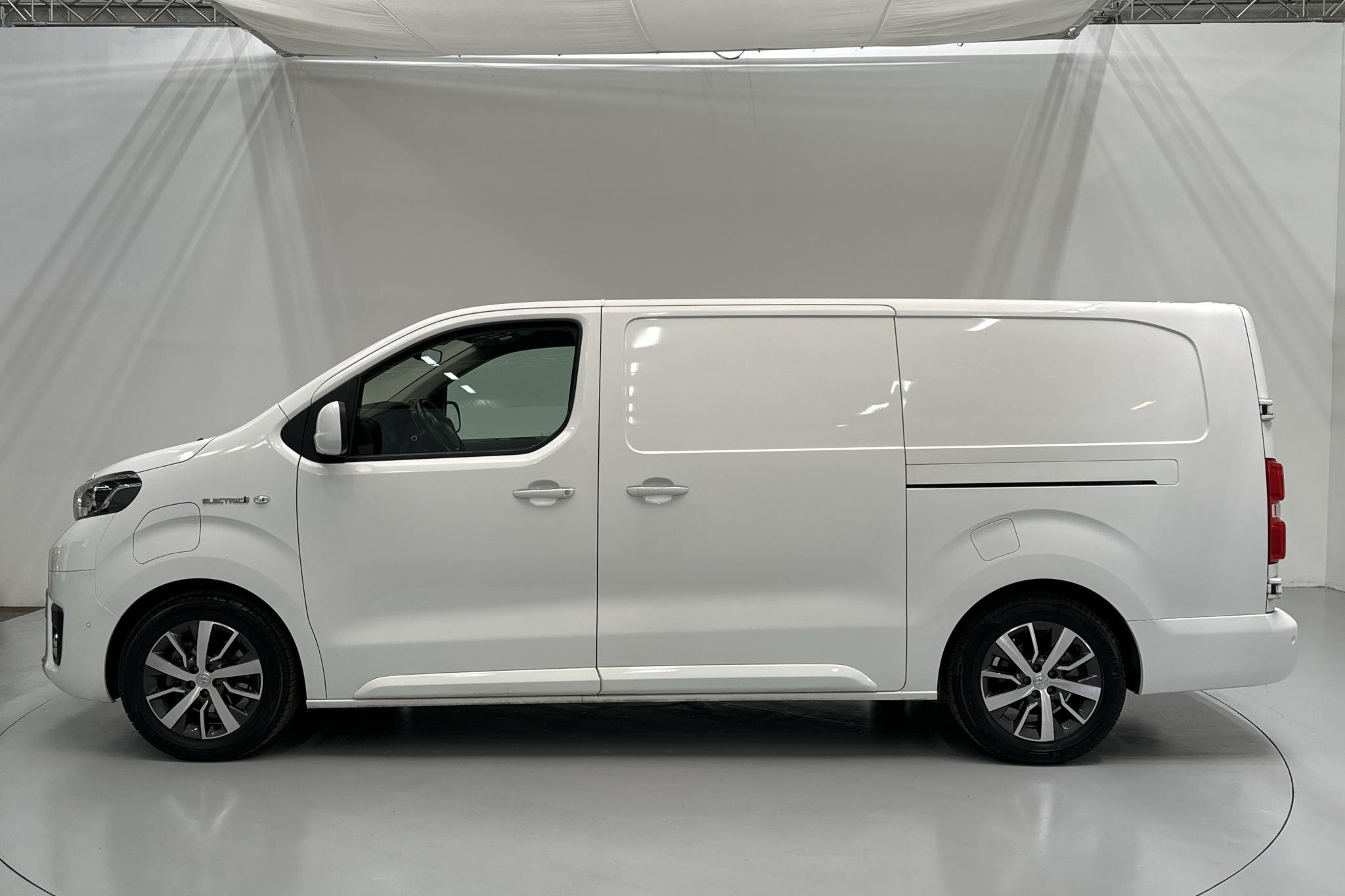 Toyota PROACE Verso Electric Shuttle 50 kWh (136hk) - 12 560 km - Automatic - white - 2021