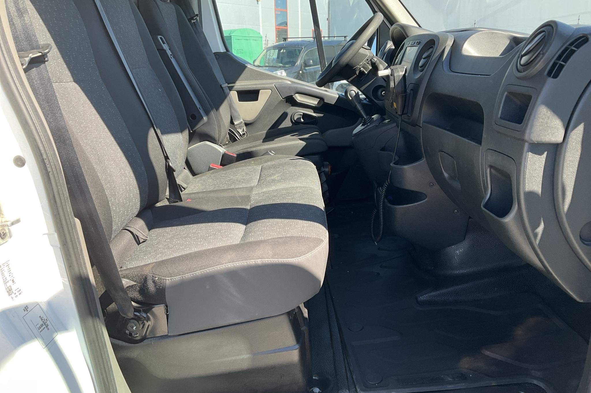 Opel Movano 2.3 CDTI 2WD Skåp (170hk) - 13 502 mil - Automat - vit - 2019
