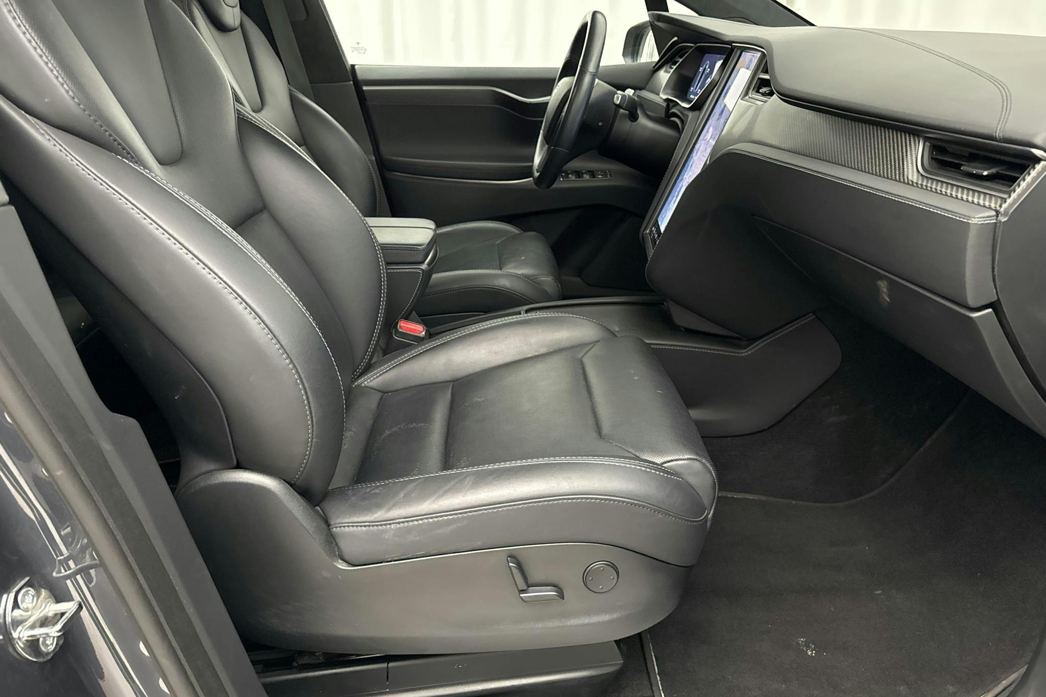 Tesla Model X P100D - 69 850 km - Automatic - gray - 2019