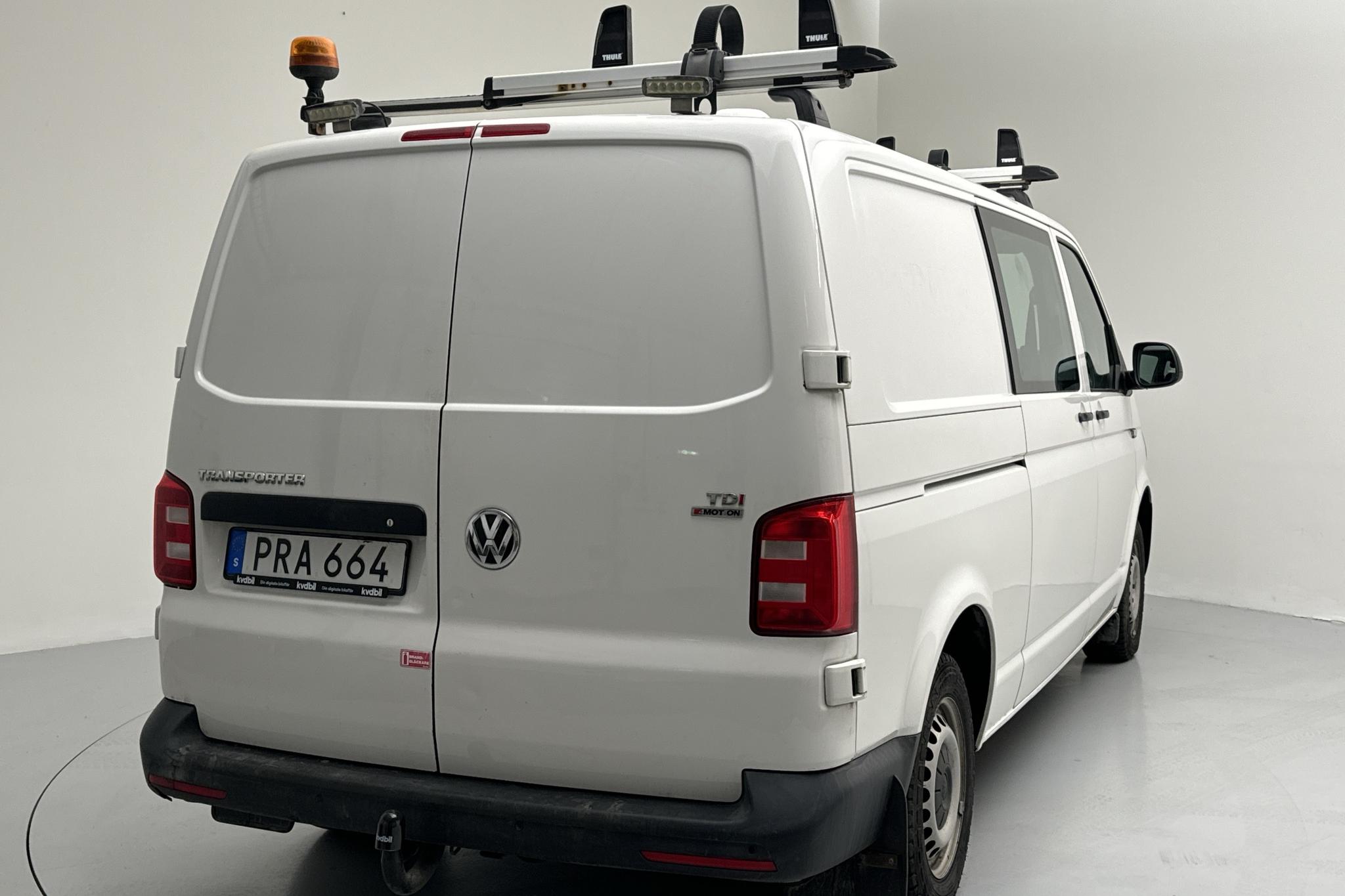 VW Transporter T6 2.0 TDI BMT Skåp 4MOTION (150hk) - 19 757 mil - Manuell - vit - 2017
