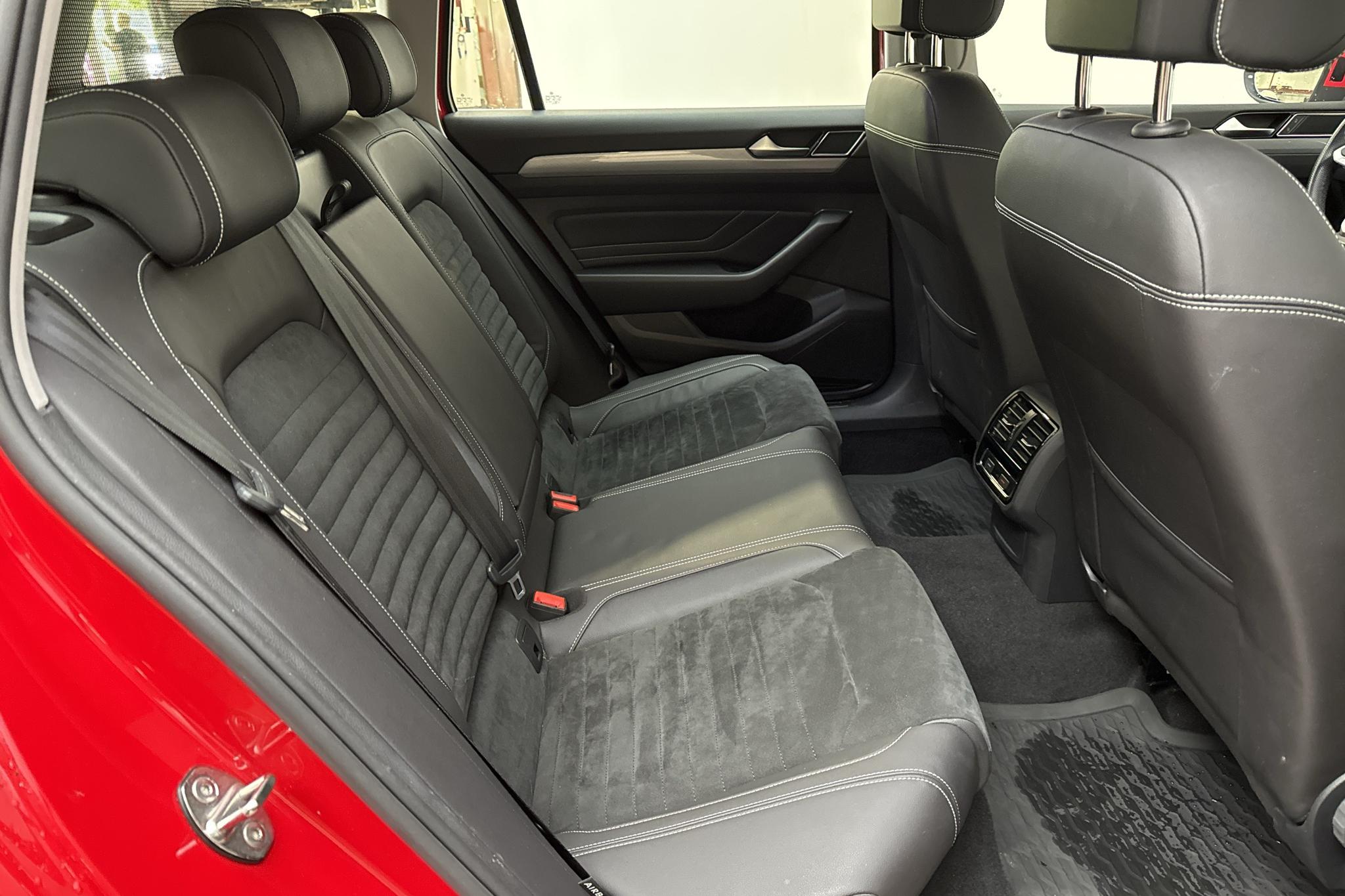 VW Passat 1.4 GTE Sportscombi (218hk) - 90 140 km - Automatic - red - 2021