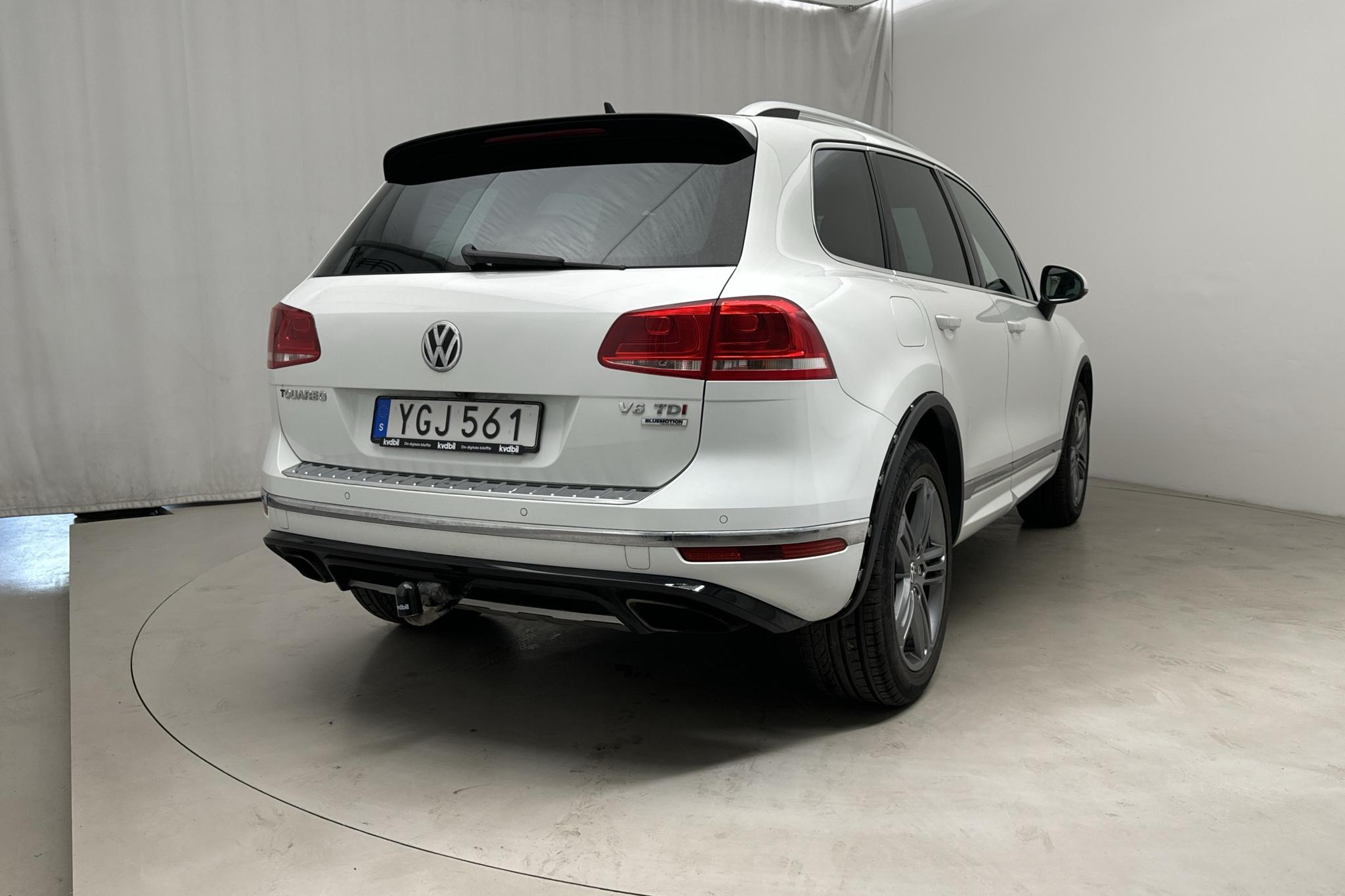 VW Touareg 3.0 TDI BlueMotion Technology (262hk) - 225 250 km - Automatyczna - biały - 2017