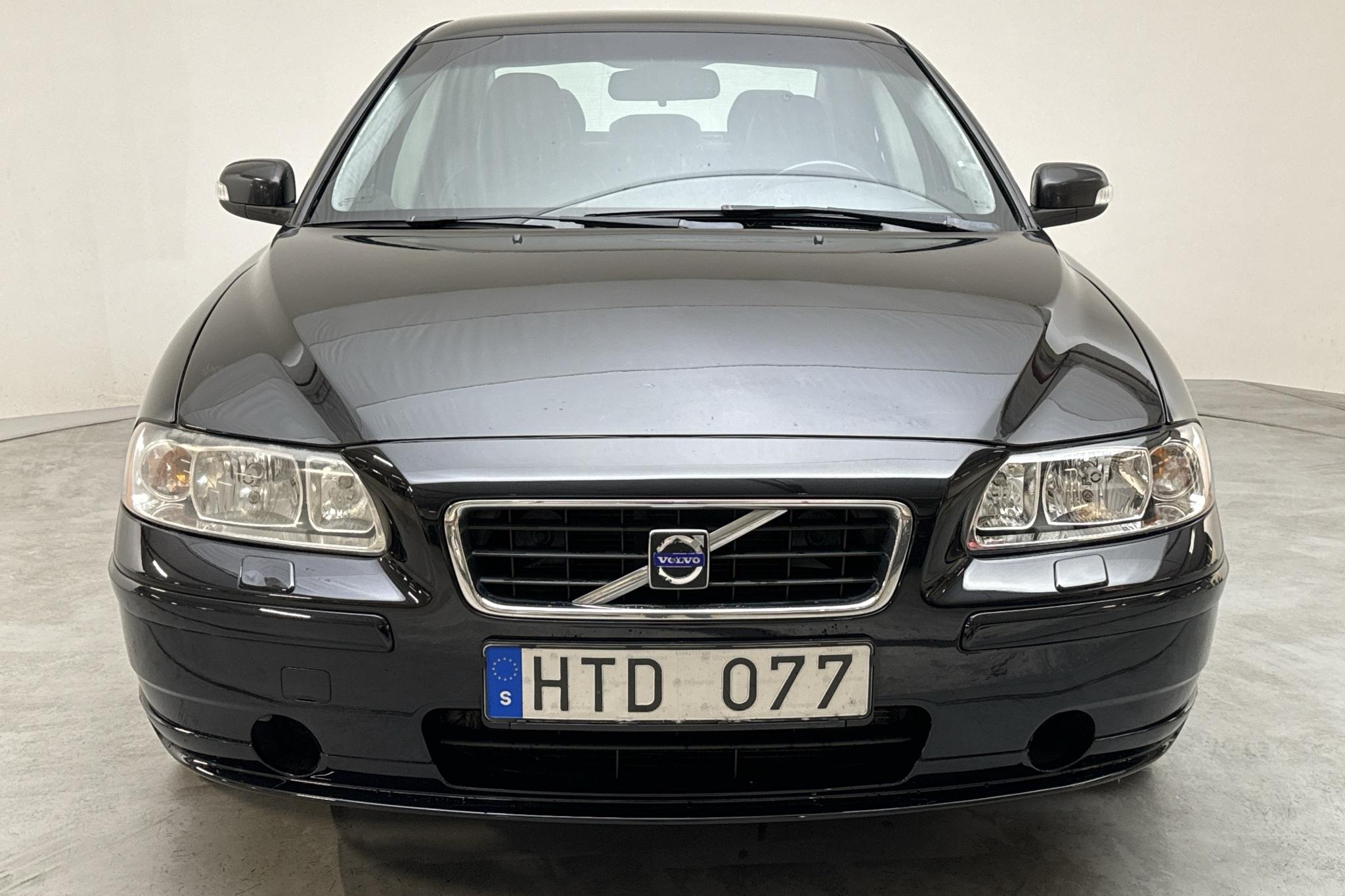 Volvo S60 2.5T (210hk) - 227 170 km - Automatic - black - 2009