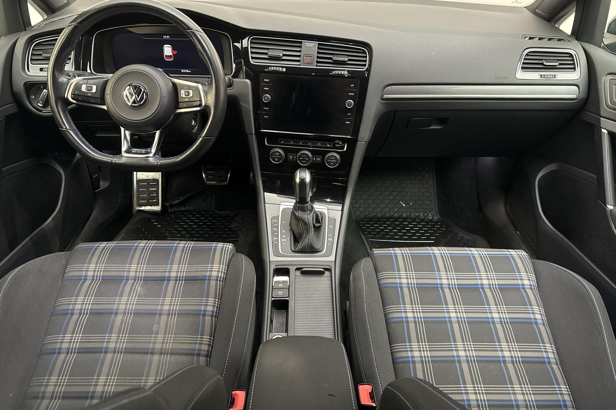 VW Golf VII GTE 5dr (204hk) - 87 300 km - Automatic - black - 2020
