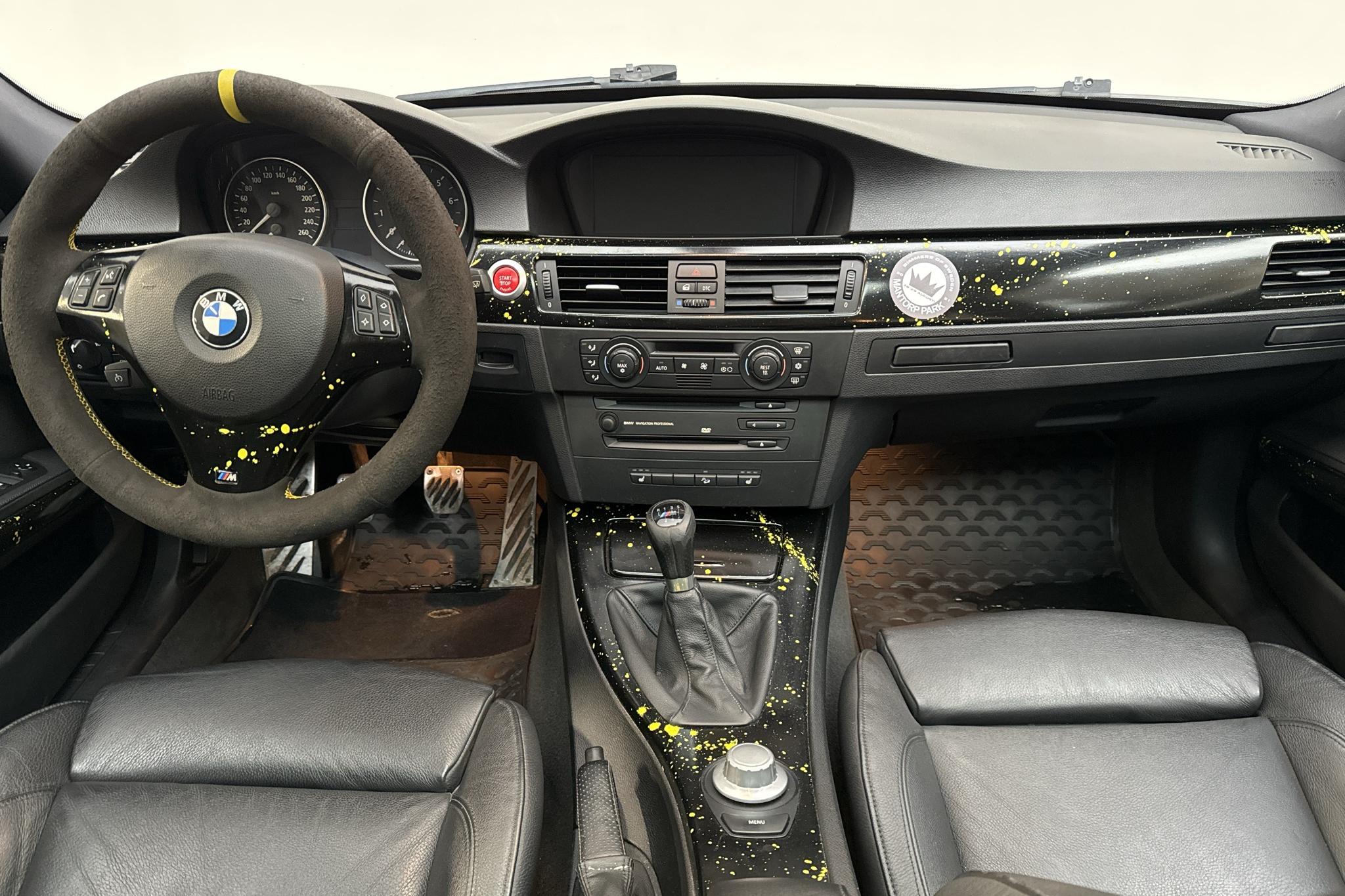 BMW 330xi Touring, E91 (258hk) - 21 596 mil - Manuell - svart - 2006