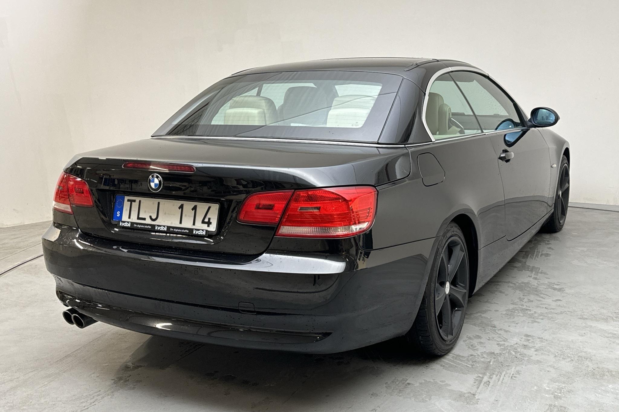 BMW 325i Cabriolet, E93 (218hk) - 13 117 mil - Manuell - svart - 2007