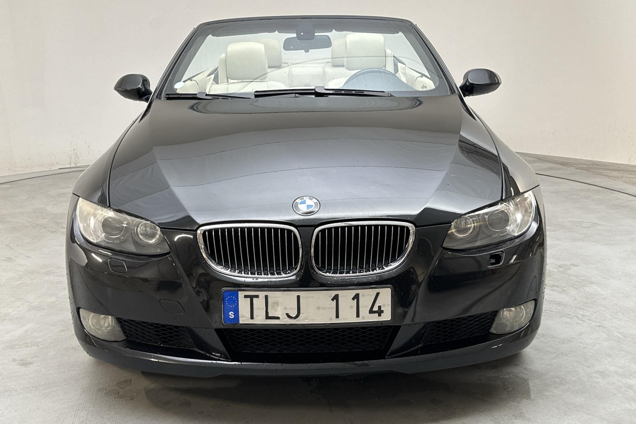 BMW 325i Cabriolet, E93 (218hk) - 131 170 km - Manual - black - 2007