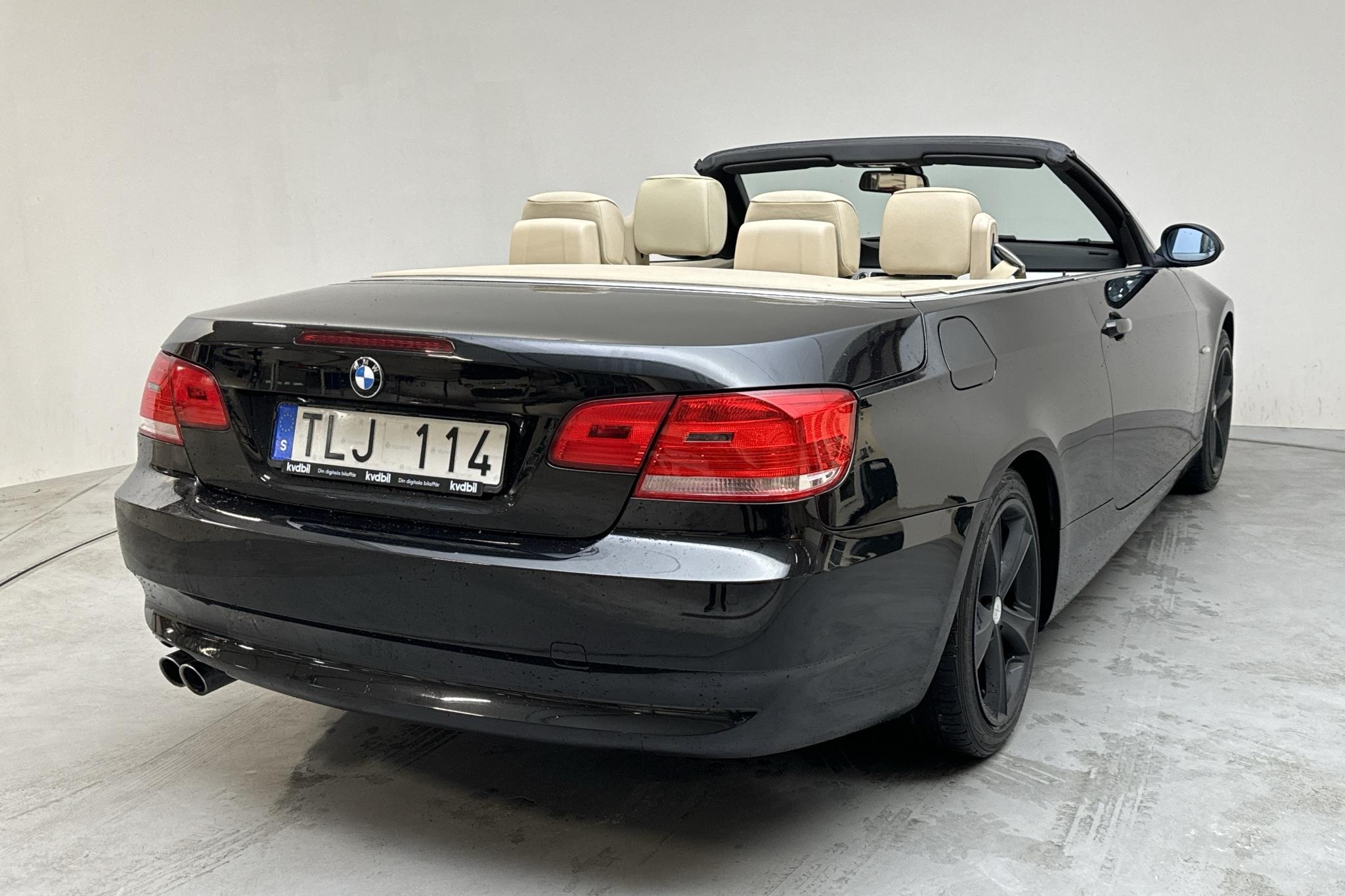 BMW 325i Cabriolet, E93 (218hk) - 13 117 mil - Manuell - svart - 2007