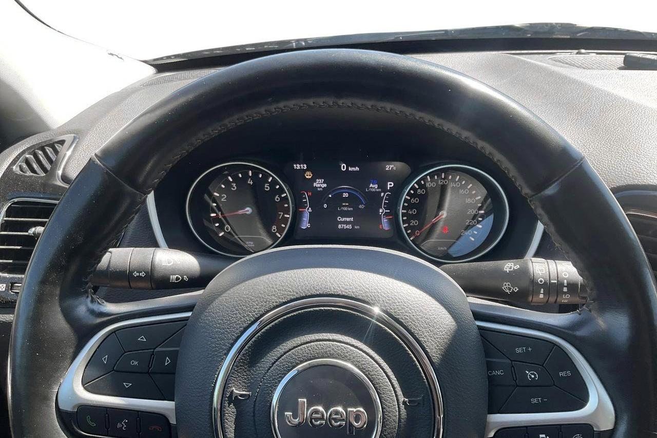 Jeep Compass 1.4 Multiair 4WD (170hk) - 87 550 km - Automaattinen - harmaa - 2019