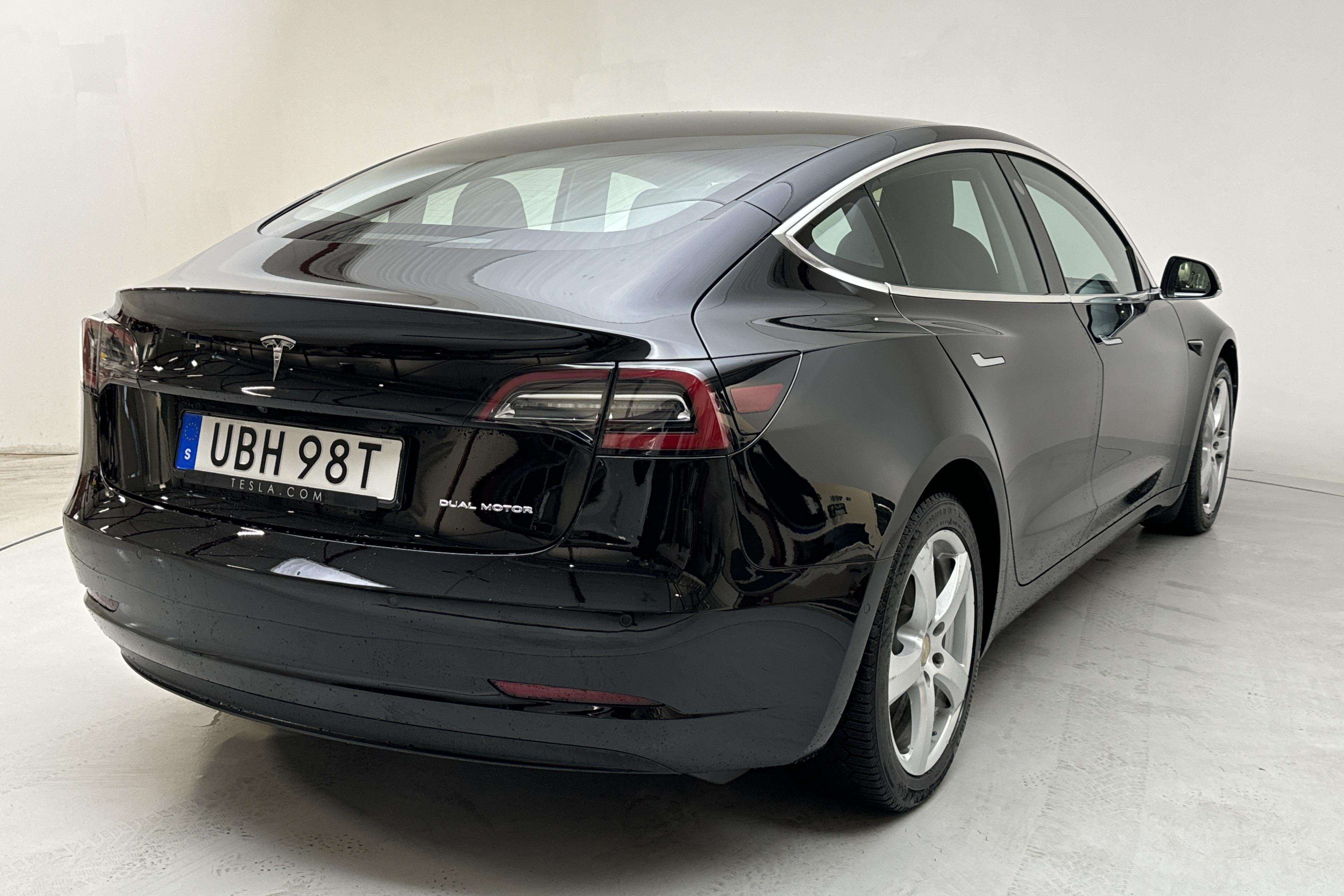 Tesla Model 3 Long Range Dual Motor AWD - 54 440 km - Automatyczna - czarny - 2019