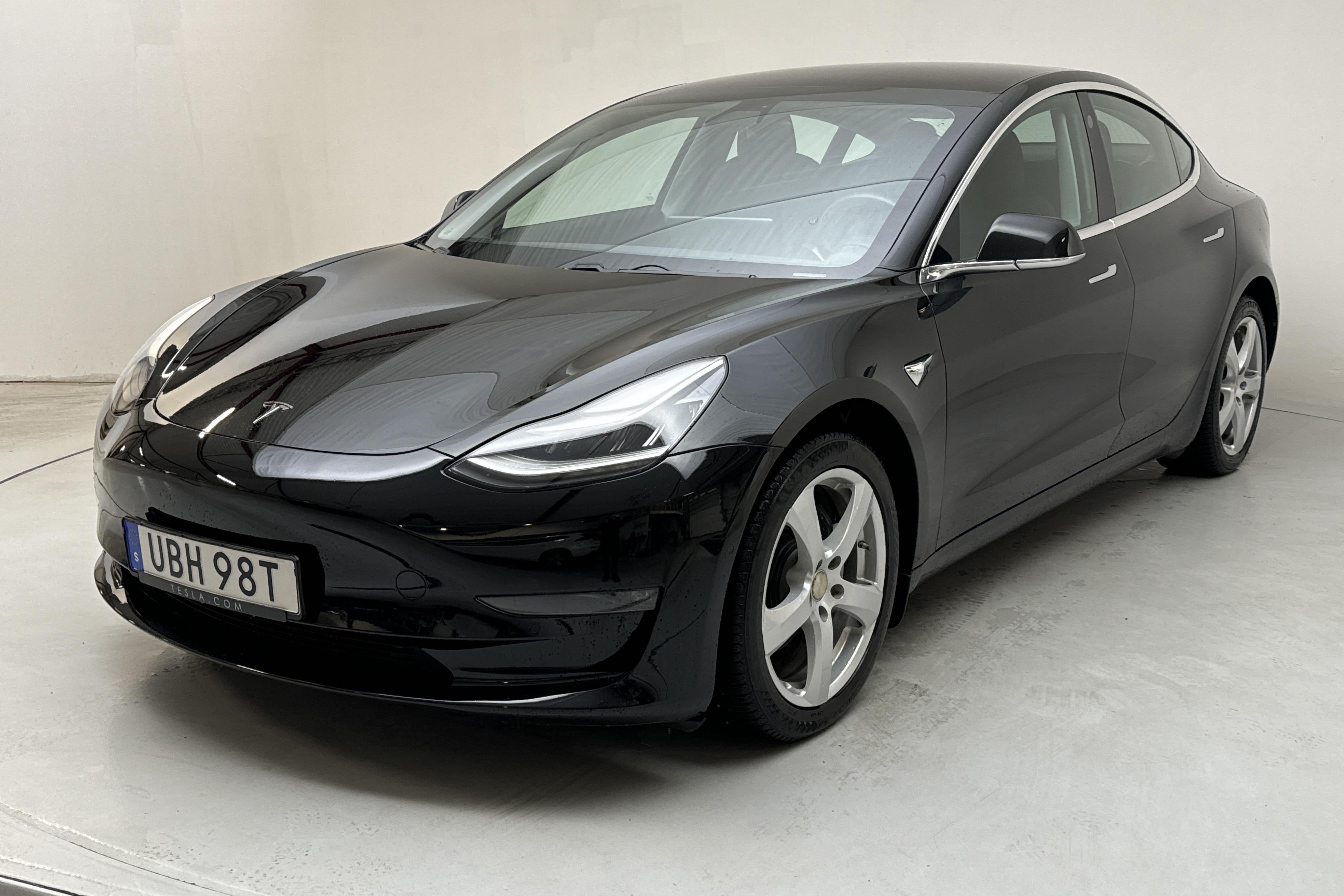 Tesla Model 3 Long Range Dual Motor AWD - 54 440 km - Automatic - black - 2019