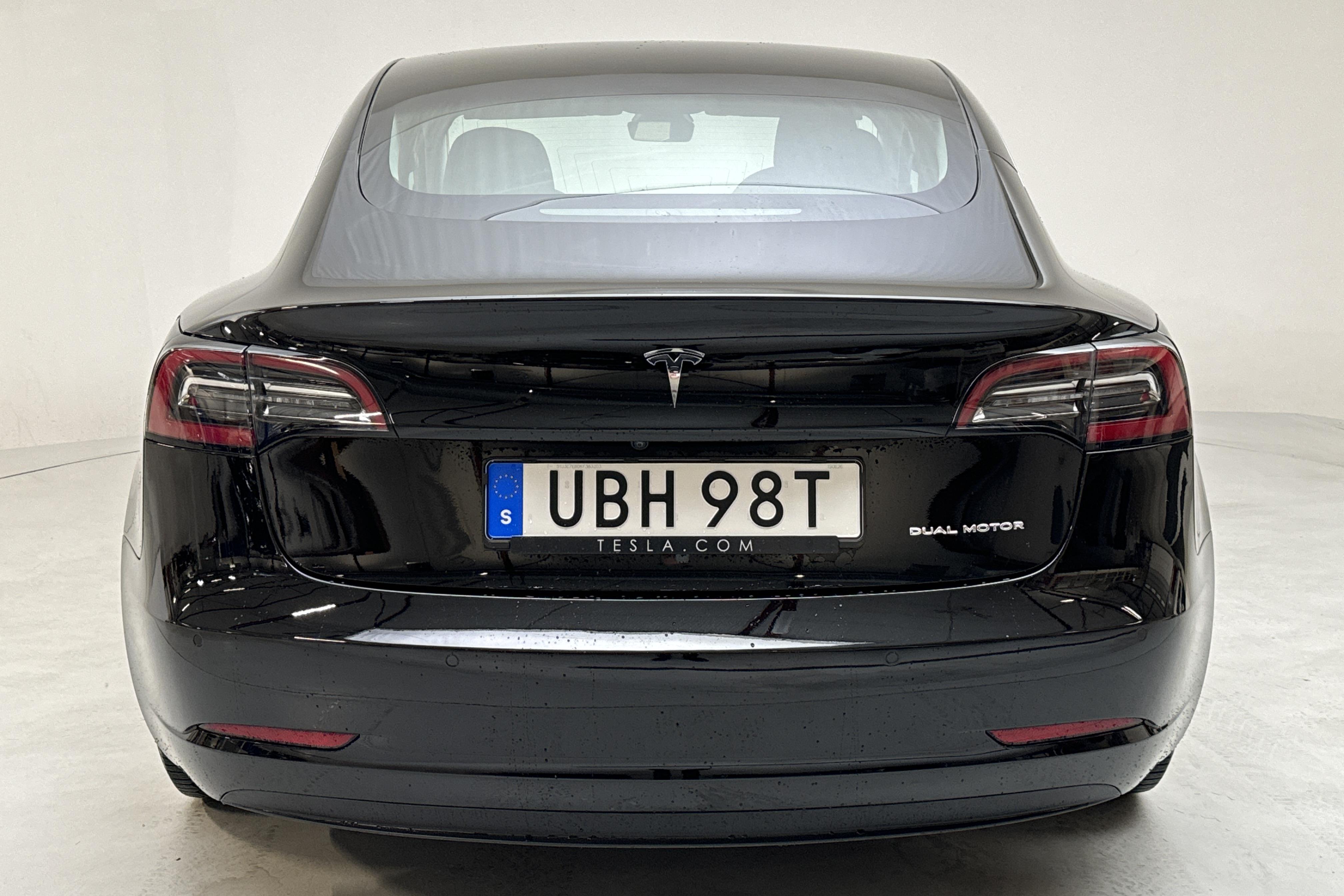 Tesla Model 3 Long Range Dual Motor AWD - 54 440 km - Automatic - black - 2019