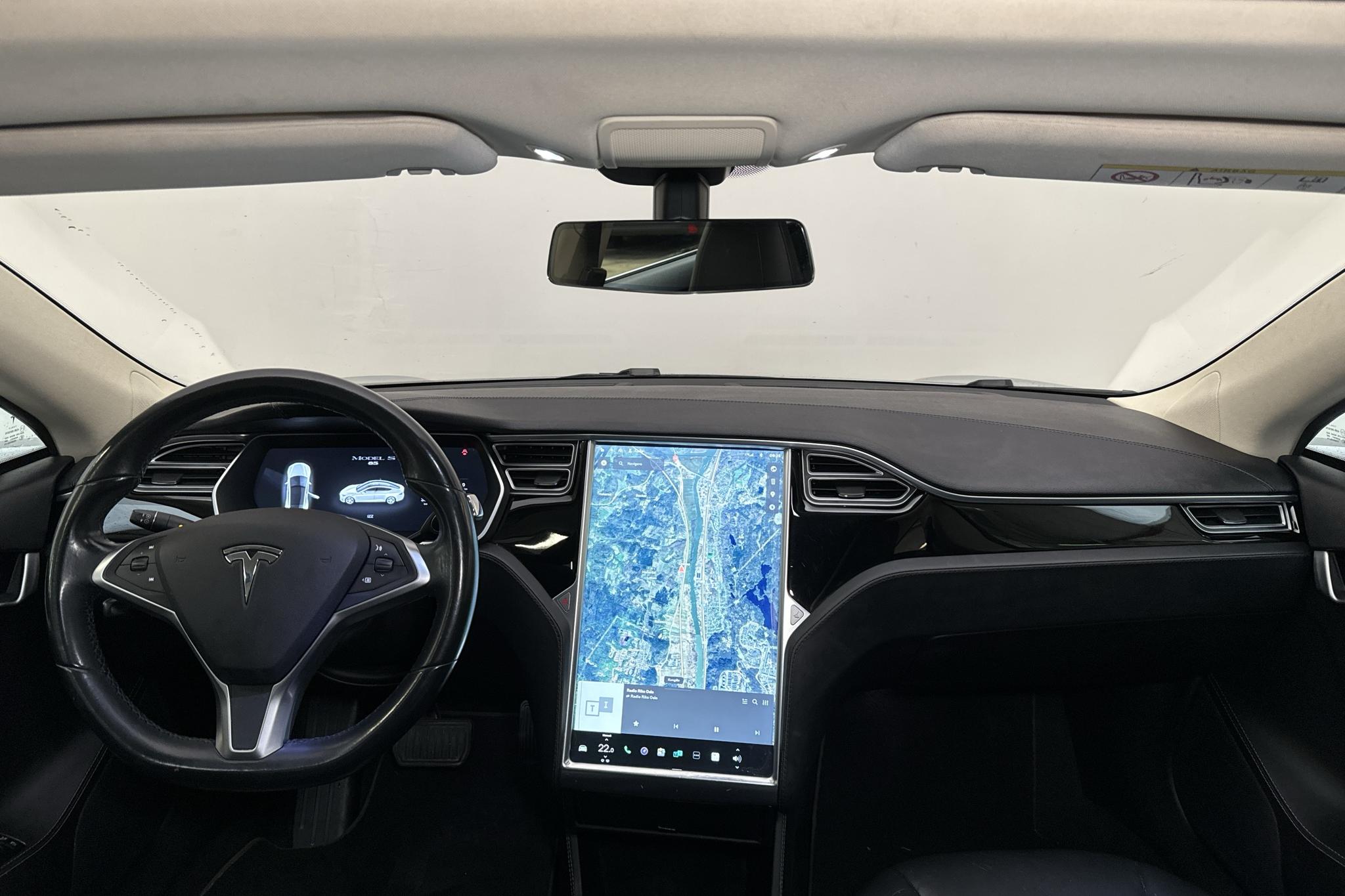 Tesla Model S 85 (367hk) - 170 860 km - Automaatne - hõbe - 2014
