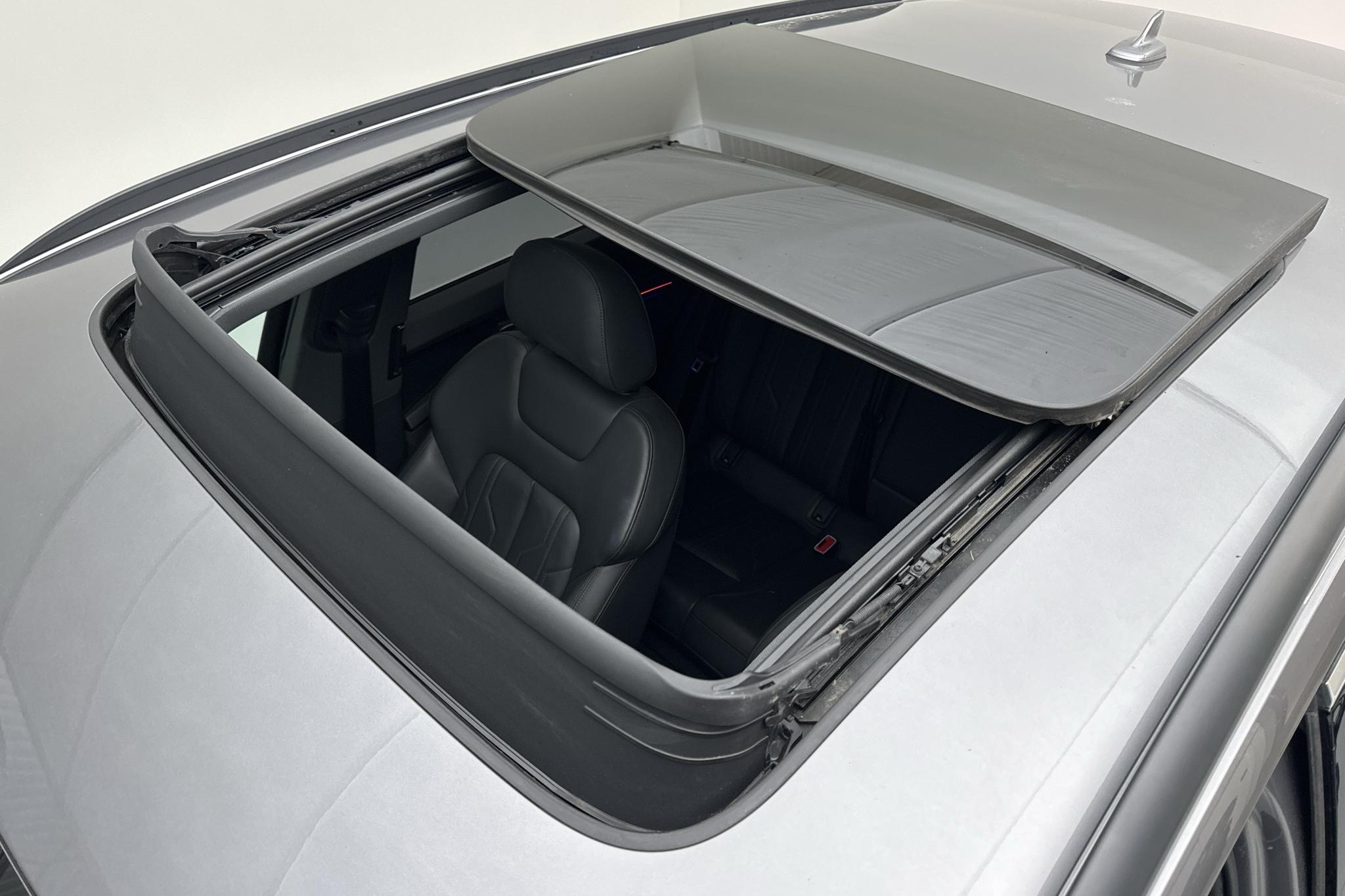 Audi e-tron 55 quattro 95 kWh (360hk) - 47 770 km - Automatic - gray - 2019