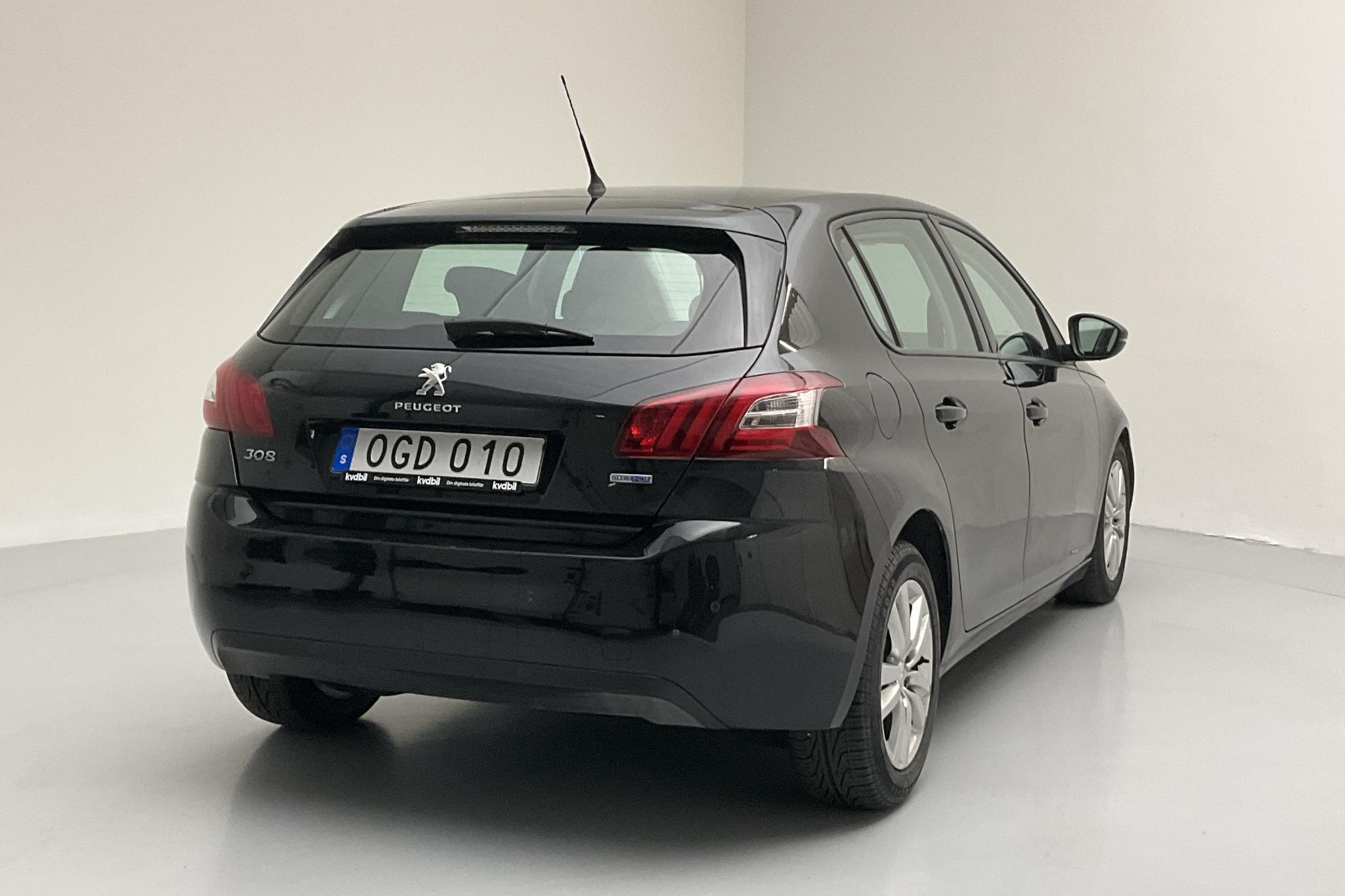 Peugeot 308 BlueHDi 5dr (120hk) - 12 083 mil - Automat - svart - 2017