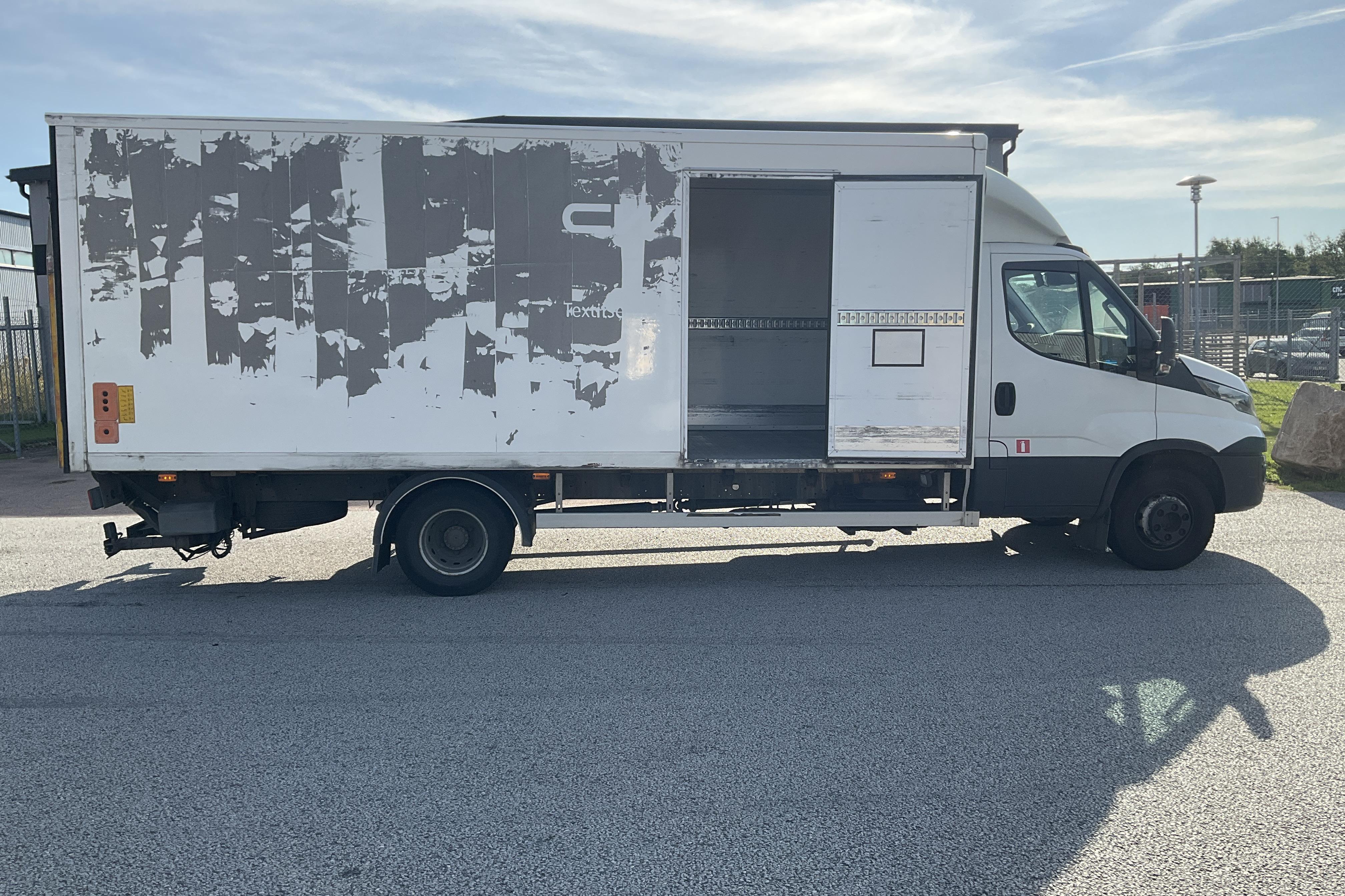 Iveco Daily 70 - 240 129 km - Automaattinen - valkoinen - 2017