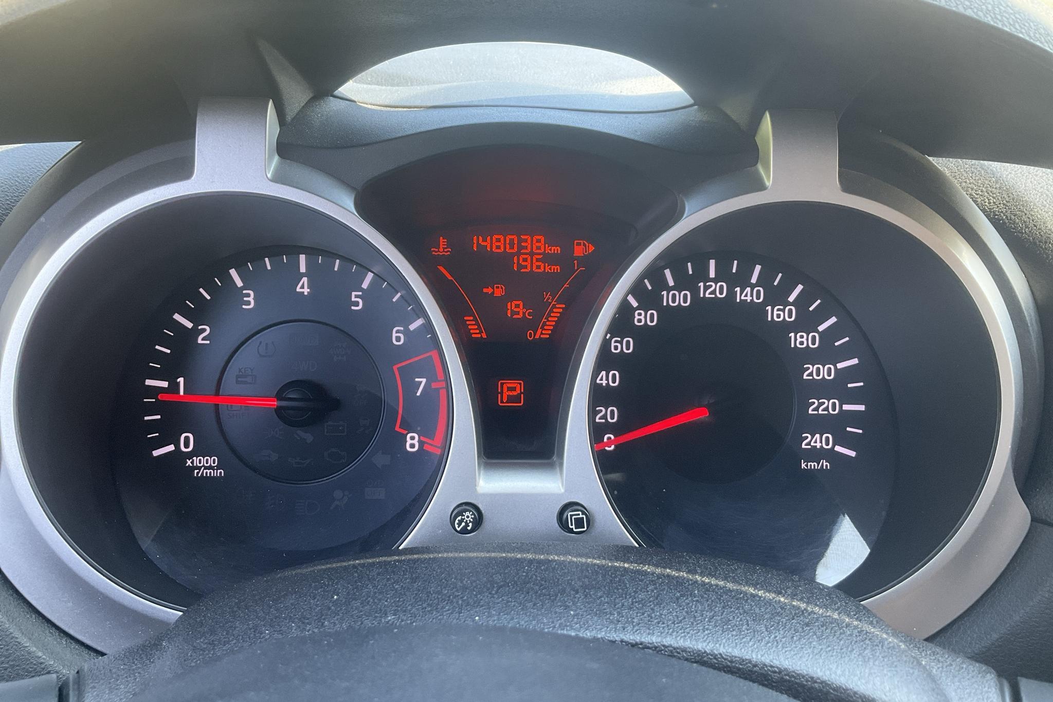 Nissan Juke 1.6 (117hk) - 14 804 mil - Automat - vit - 2015