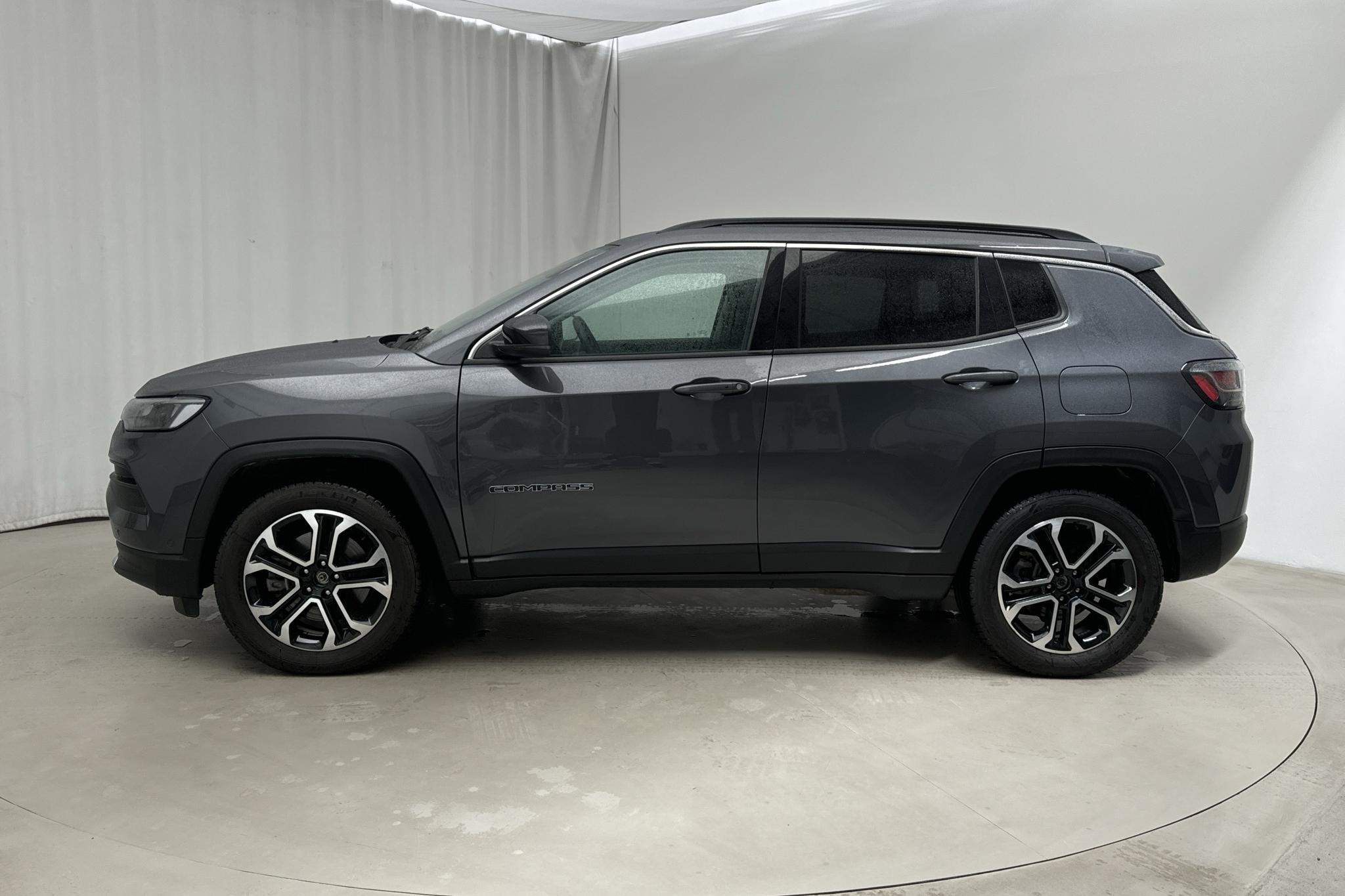 Jeep Compass 1.3 PHEV 4WD (240hk) - 20 880 km - Automatyczna - szary - 2022