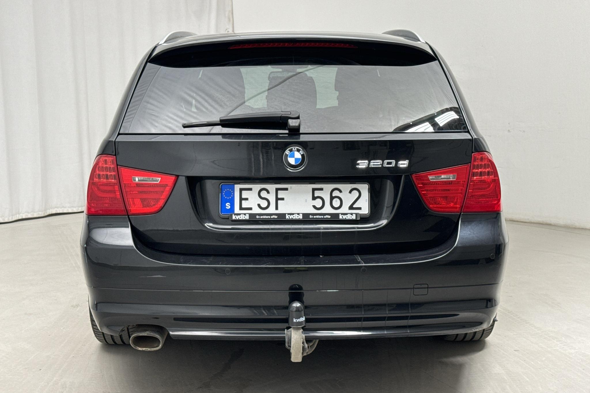 BMW 320d xDrive Touring, E91 (184hk) - 152 980 km - Automatic - black - 2011