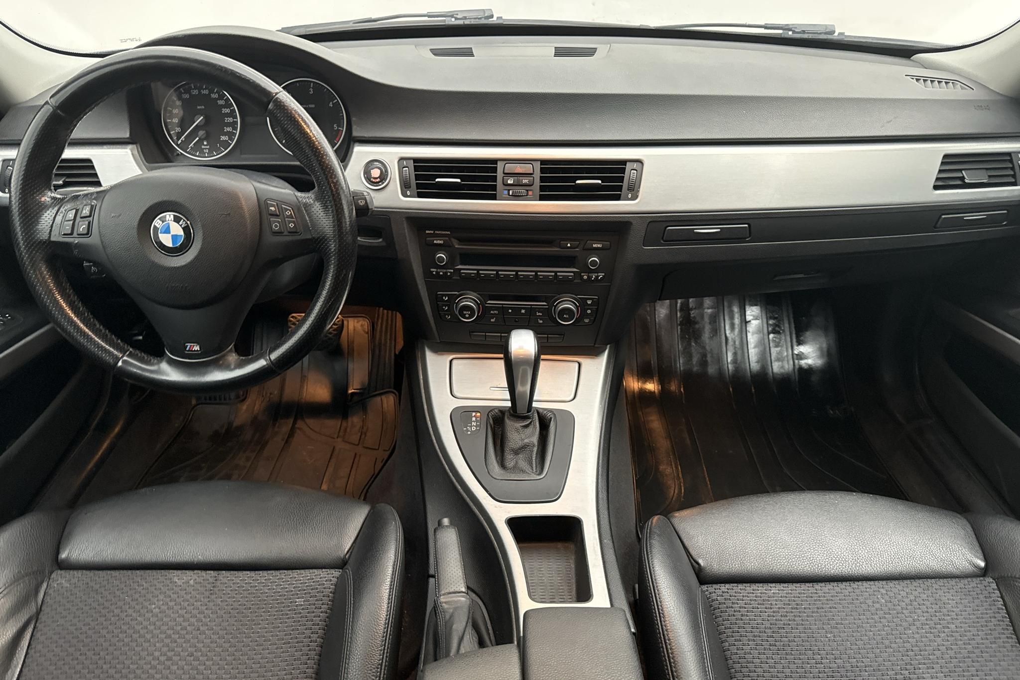 BMW 320d xDrive Touring, E91 (184hk) - 152 980 km - Automatyczna - czarny - 2011
