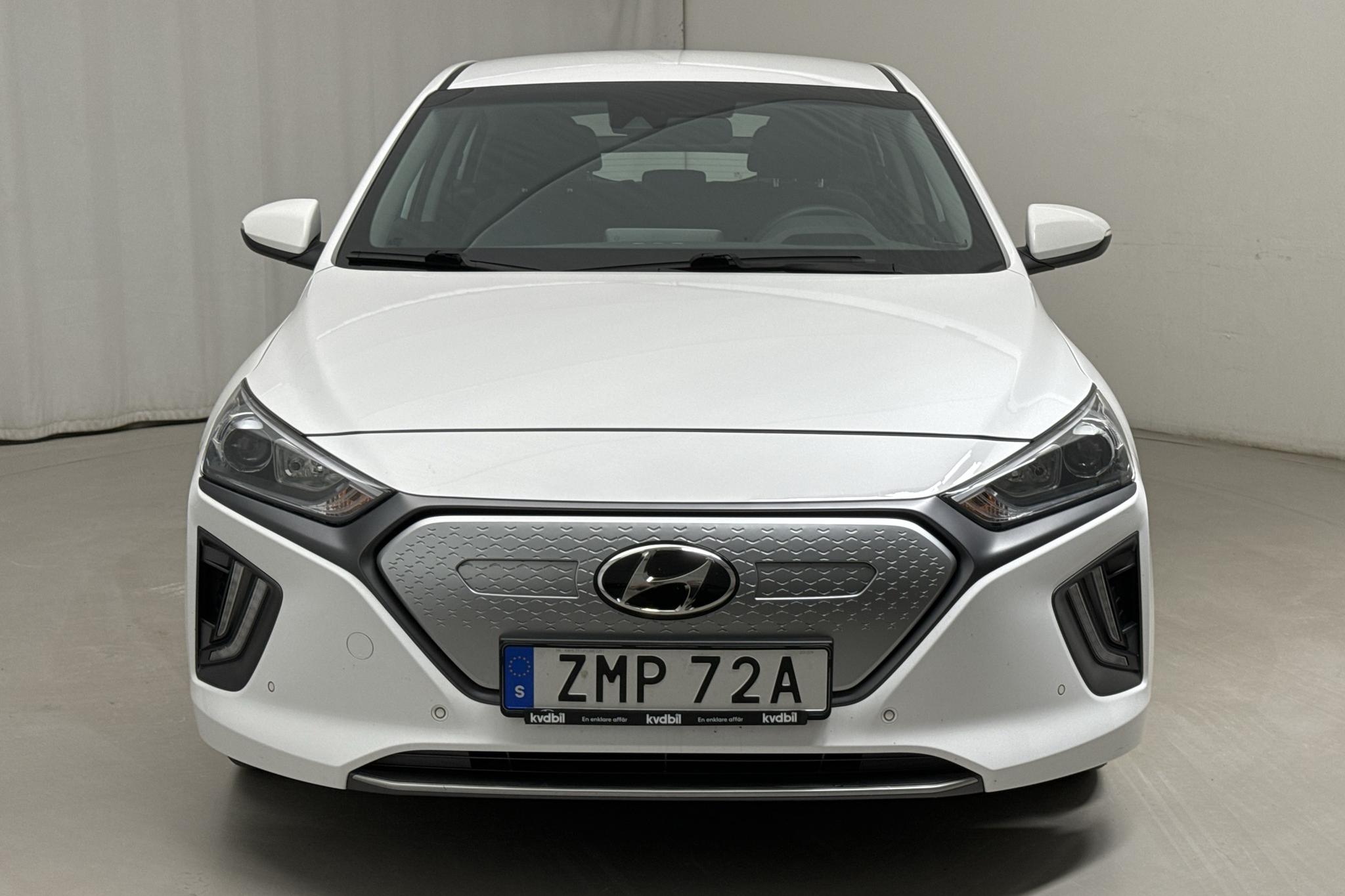 Hyundai IONIQ Electric (136hk) - 26 850 km - Automaattinen - valkoinen - 2020