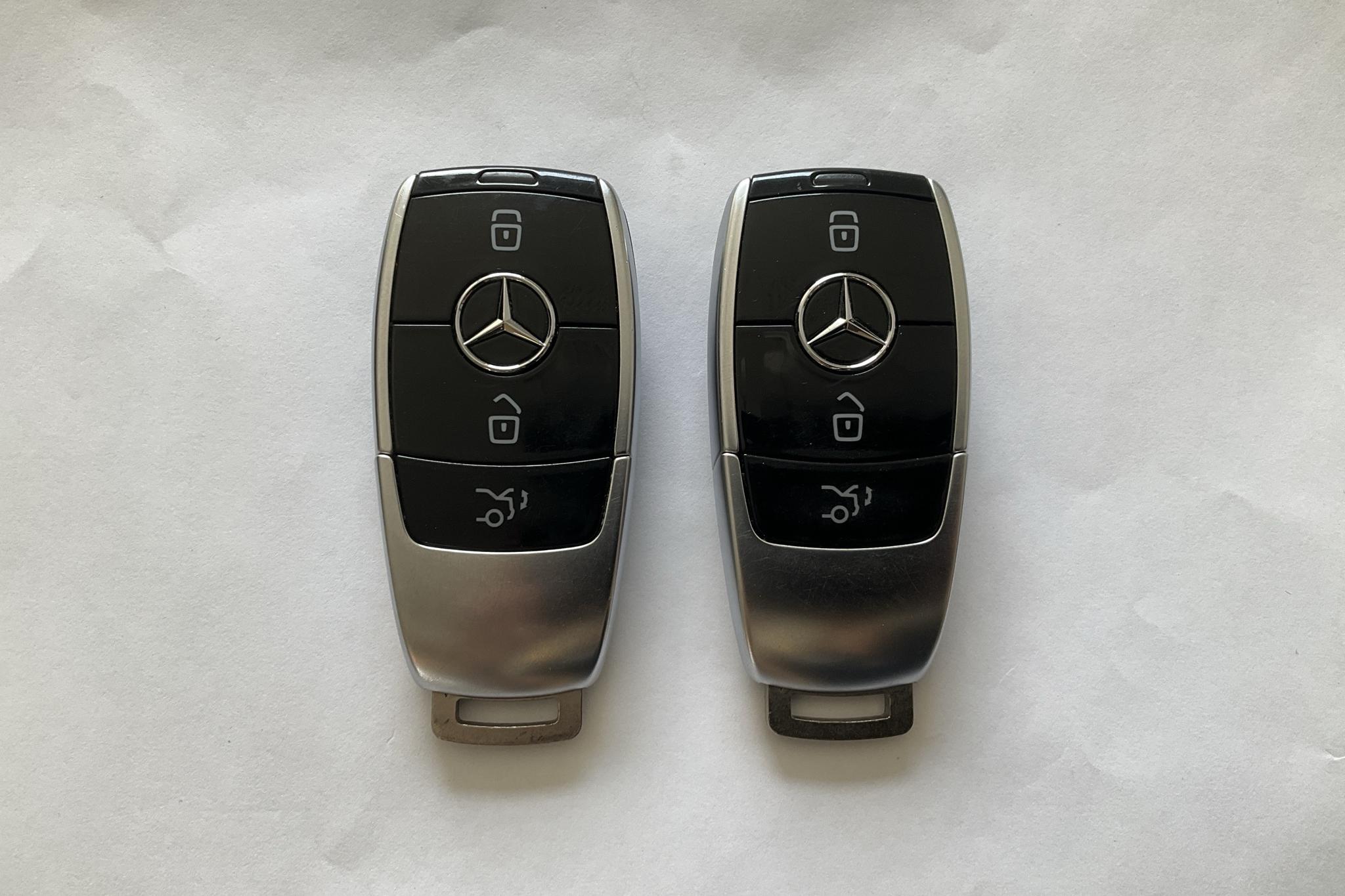 Mercedes E 300 de Sedan W213 (306hk) - 41 270 km - Automaattinen - musta - 2022