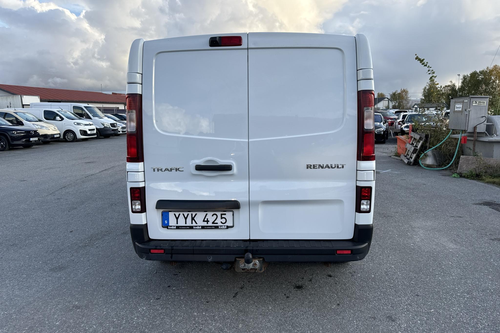 Renault Trafic 1.6 dCi Skåp (125hk) - 118 350 km - Manuaalinen - valkoinen - 2018