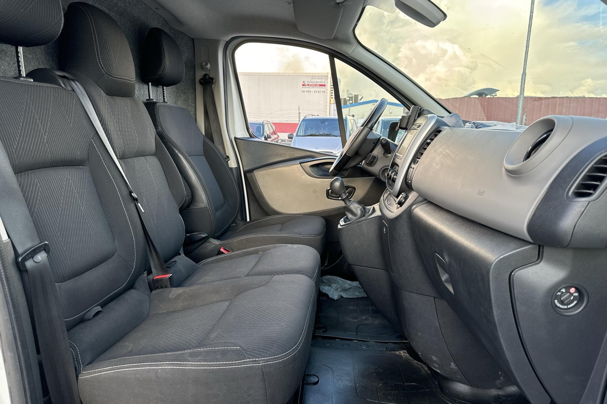 Renault Trafic 1.6 dCi Skåp (125hk) - 118 350 km - Käsitsi - valge - 2018