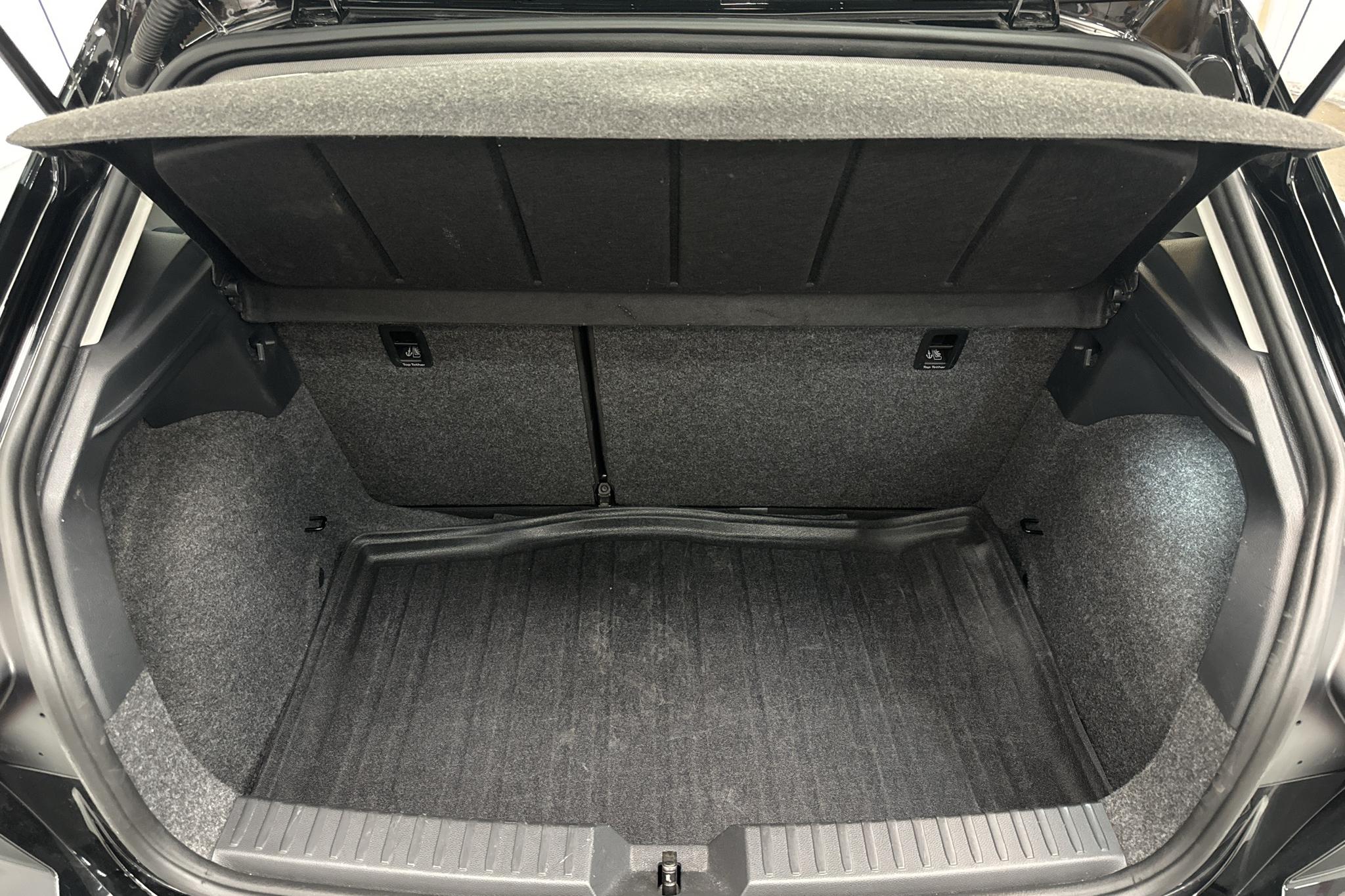 Seat Ibiza 1.0 MPI 5dr (80hk) - 58 580 km - Manualna - czarny - 2019