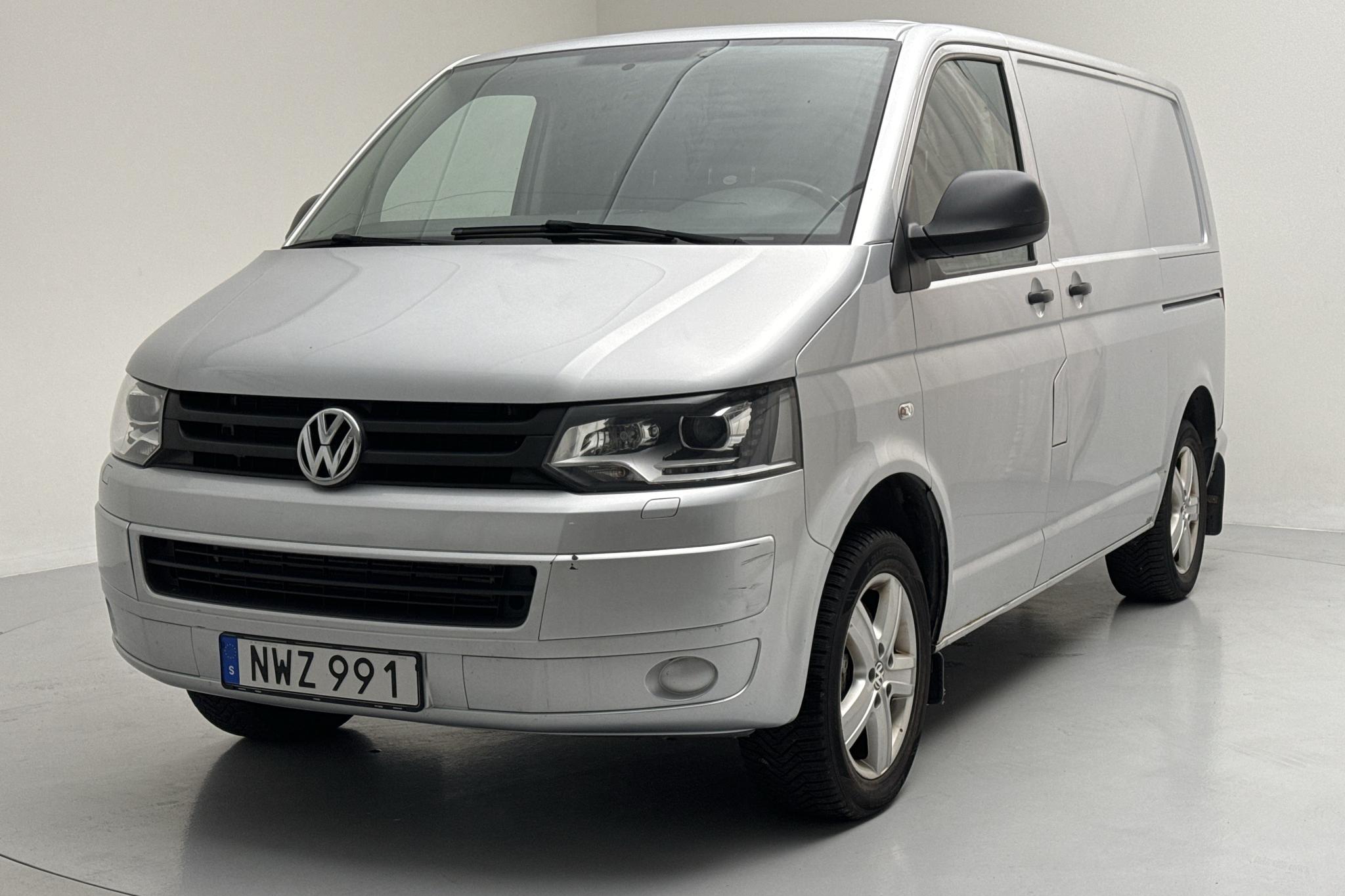 VW Transporter T5 2.0 TDI (180hk) - 154 850 km - Automatyczna - srebro - 2014