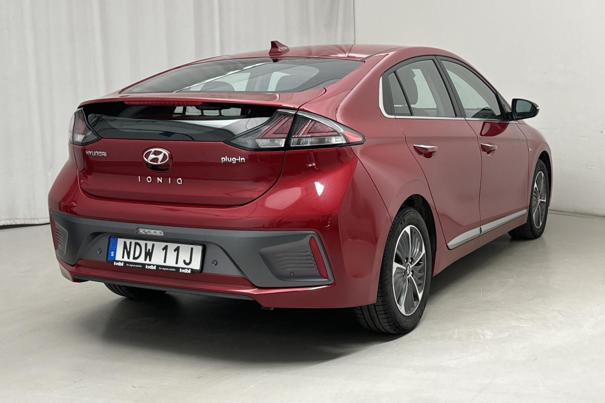 Hyundai IONIQ Plug-in (141hk) - 41 530 km - Automaattinen - punainen - 2020