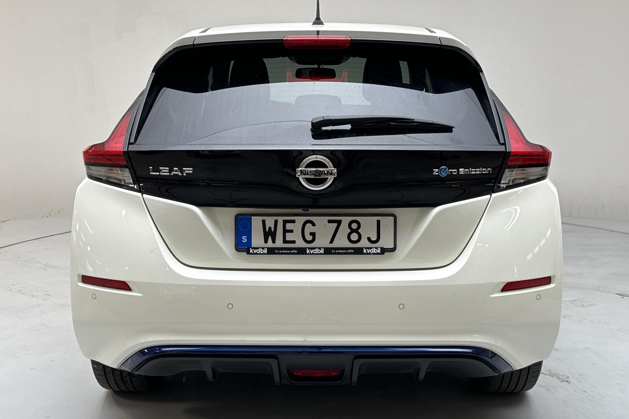 Nissan LEAF 5dr 39 kWh (150hk) - 96 200 km - Automatyczna - biały - 2019