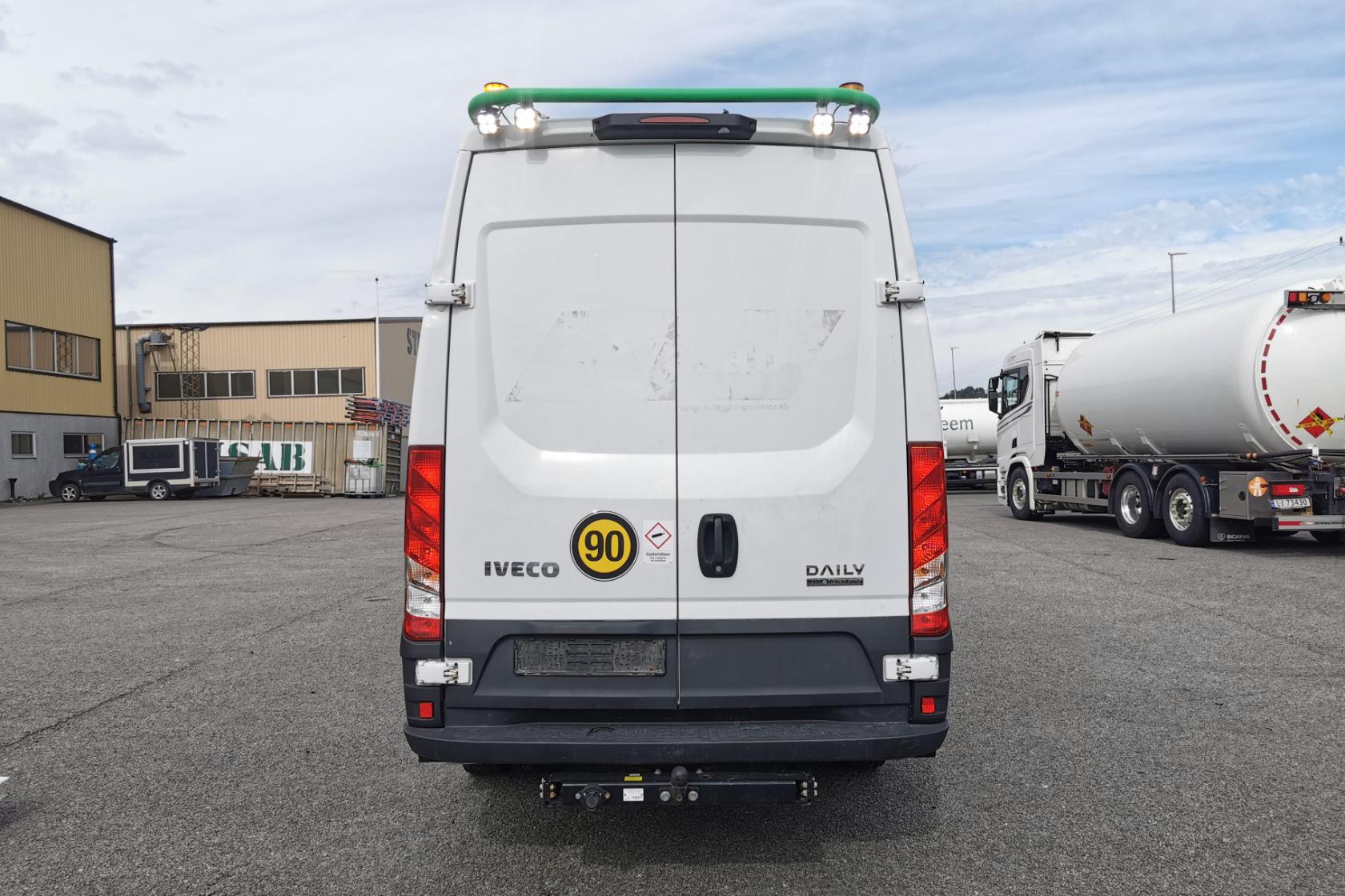 Iveco DAILY 50 - 35 016 km - Automat - vit - 2021