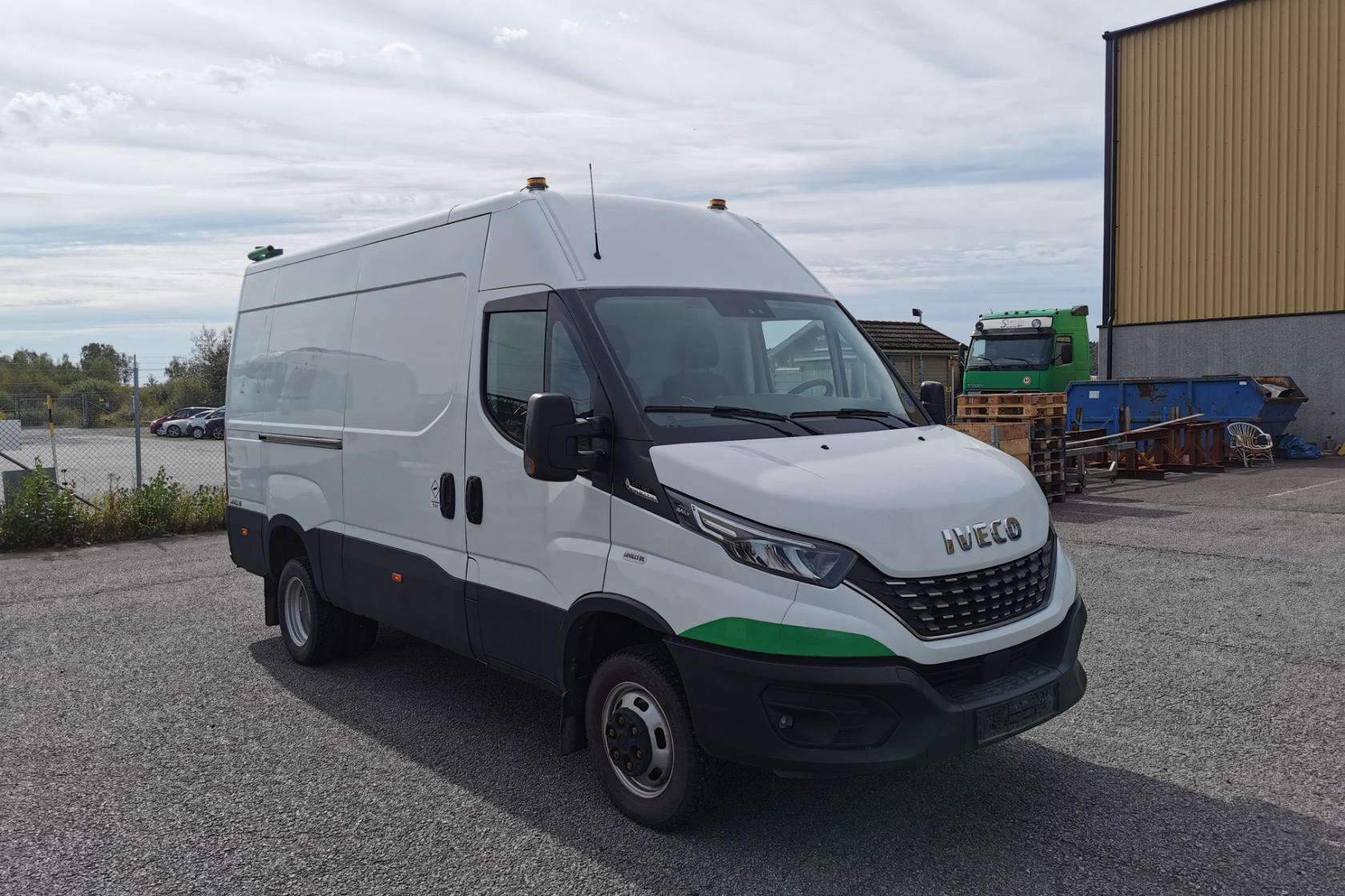 Iveco DAILY 50 - 35 016 km - Automatyczna - biały - 2021