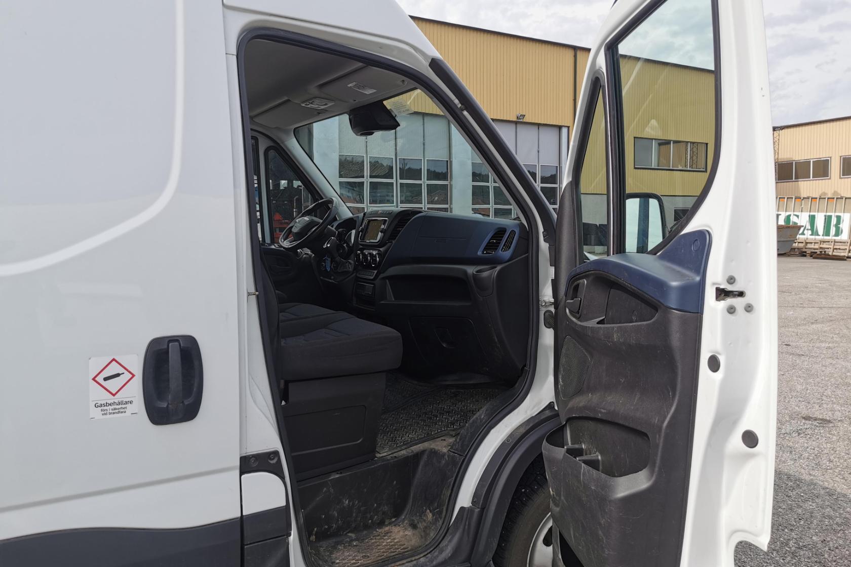 Iveco DAILY 50 - 35 016 km - Automatyczna - biały - 2021