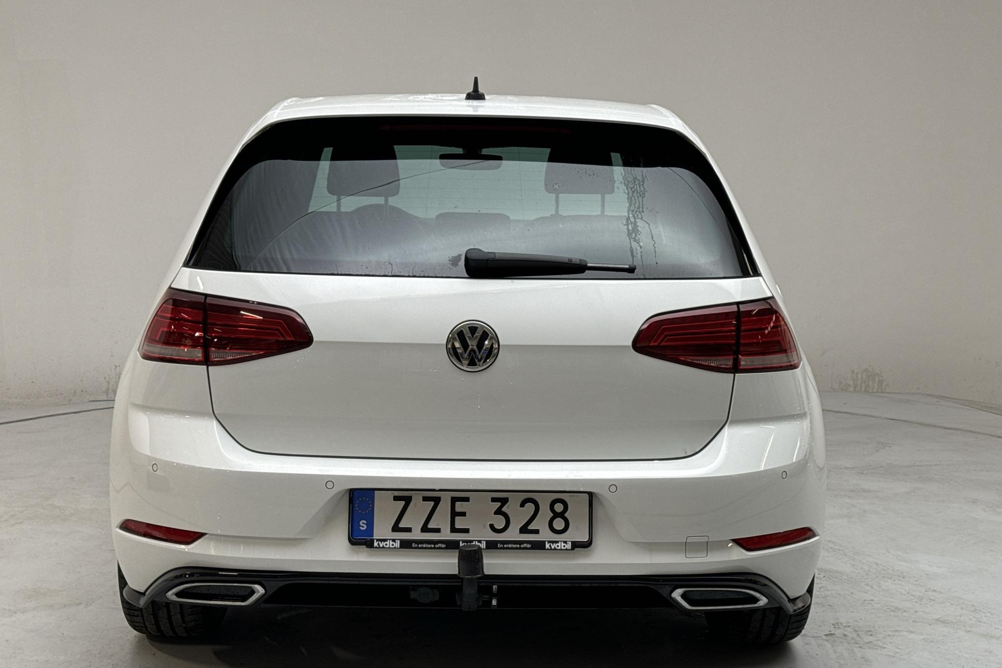 VW Golf VII 1.5 TSI 5dr (150hk) - 45 980 km - Manualna - biały - 2020