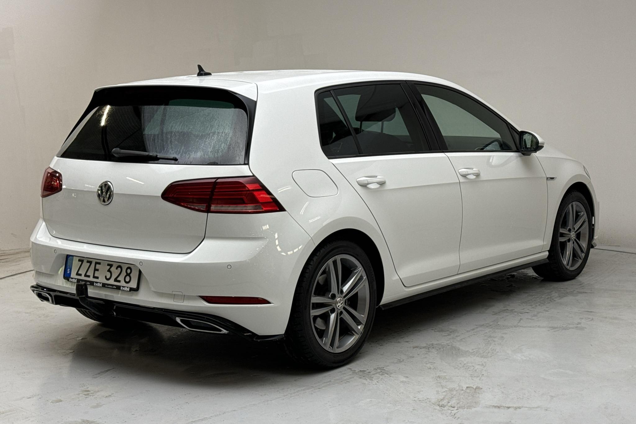 VW Golf VII 1.5 TSI 5dr (150hk) - 45 980 km - Manual - white - 2020