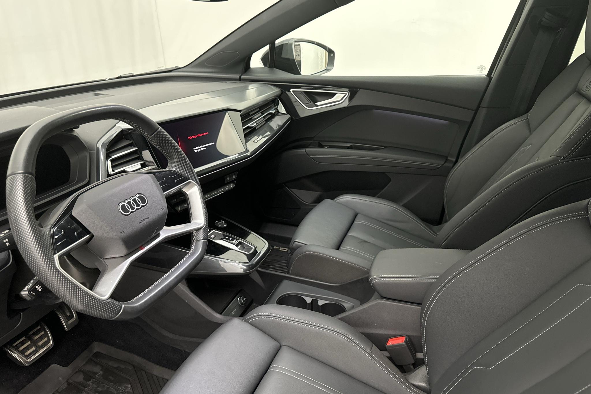Audi Q4 50 e-tron quattro 77 kWh (299hk) - 26 330 km - Automaattinen - musta - 2023